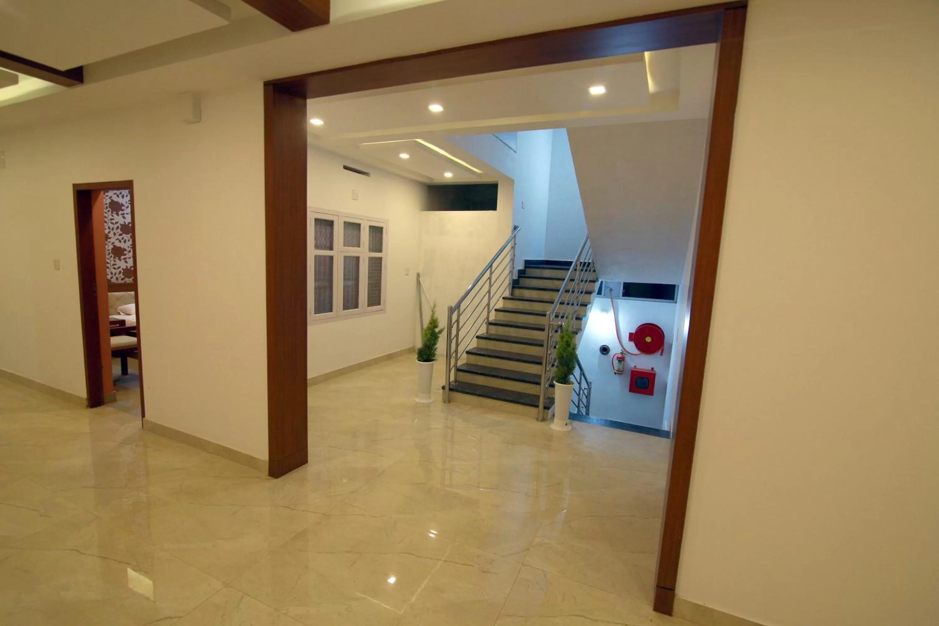 Lobby or reception in Gateway Airport Hotel