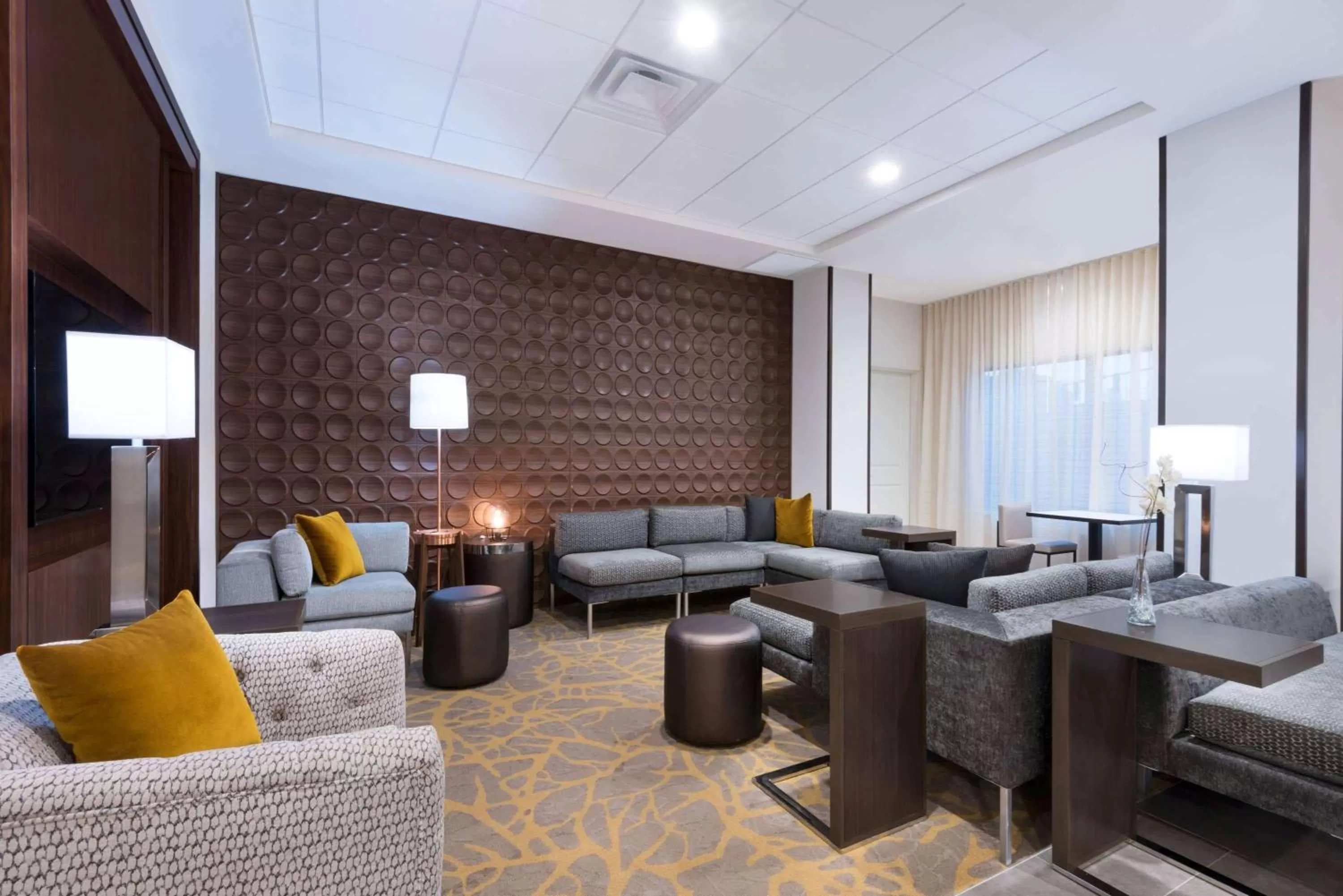 Lobby or reception in Wingate by Wyndham Sidney