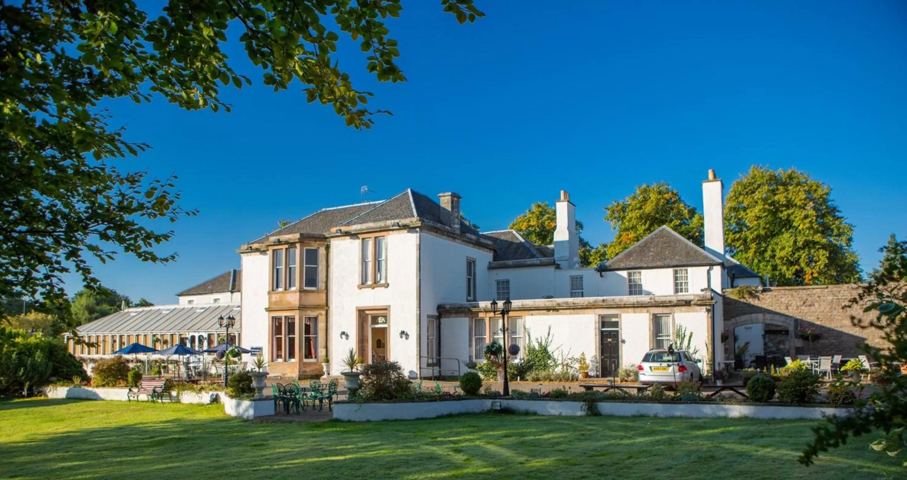 Facade/entrance in Maitlandfield House Hotel