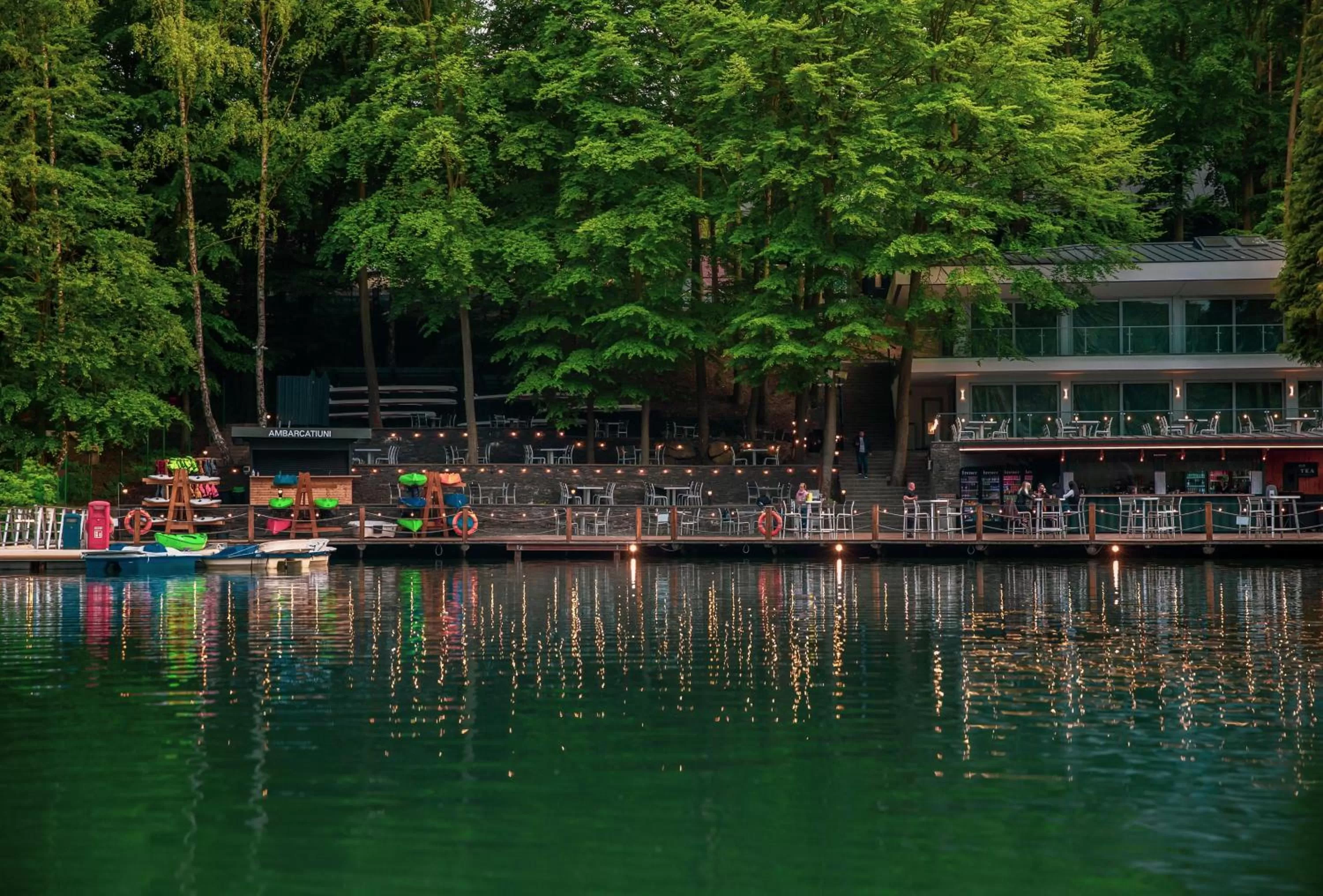 Property building in Adventure Lake Resort - Simared