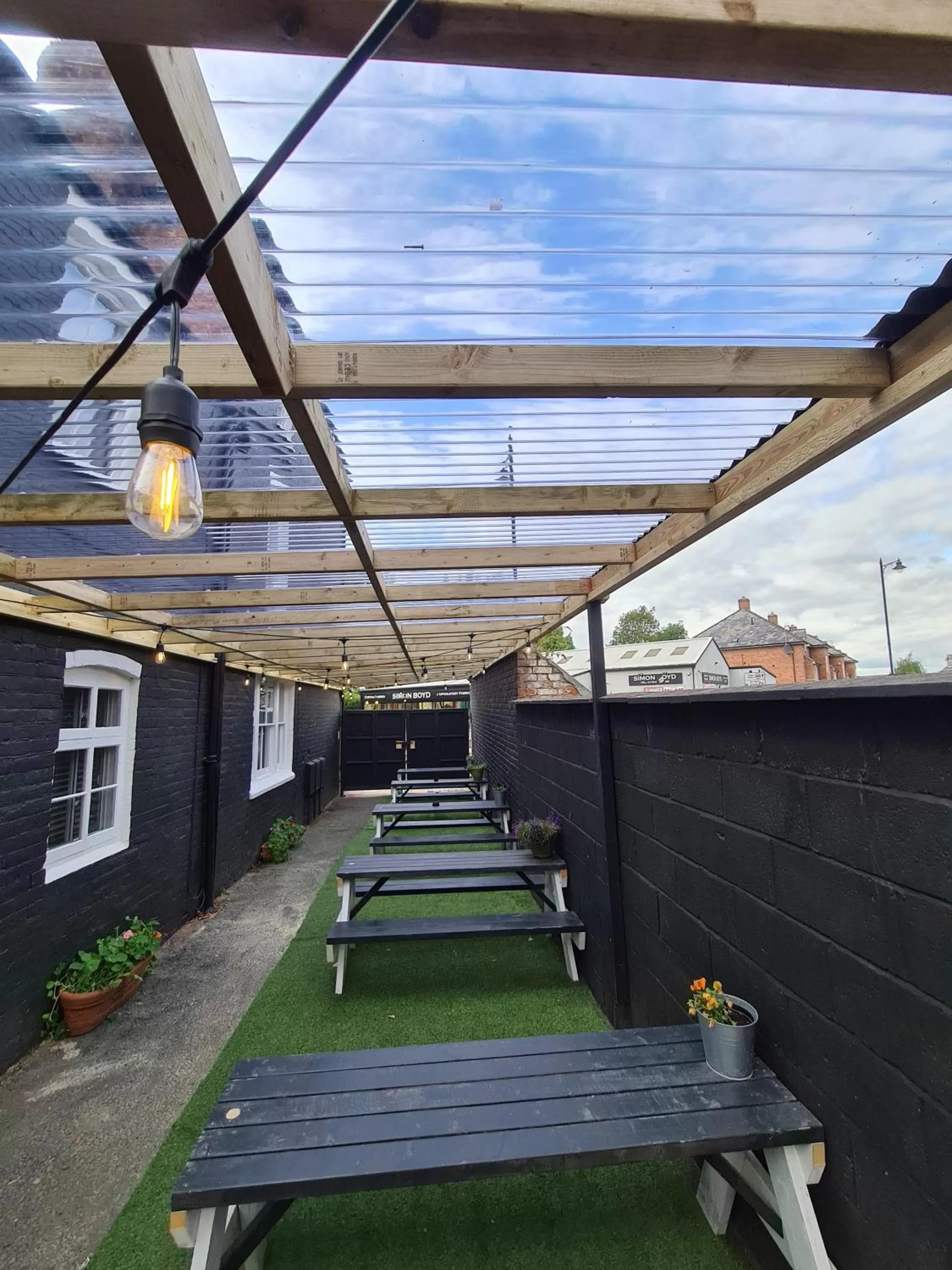 Garden in The Albert Hotel