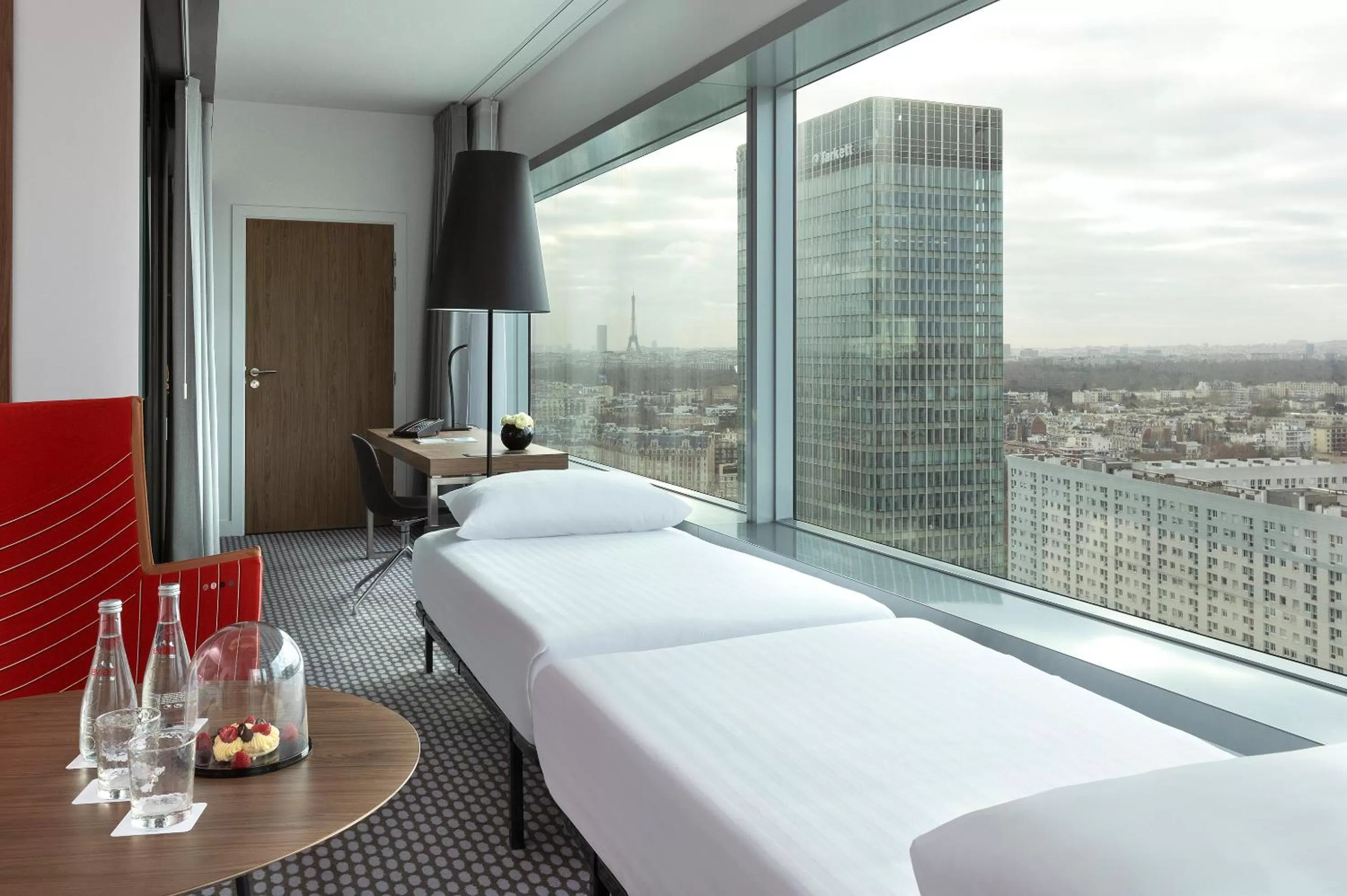 Bed in Melia Paris La Defense