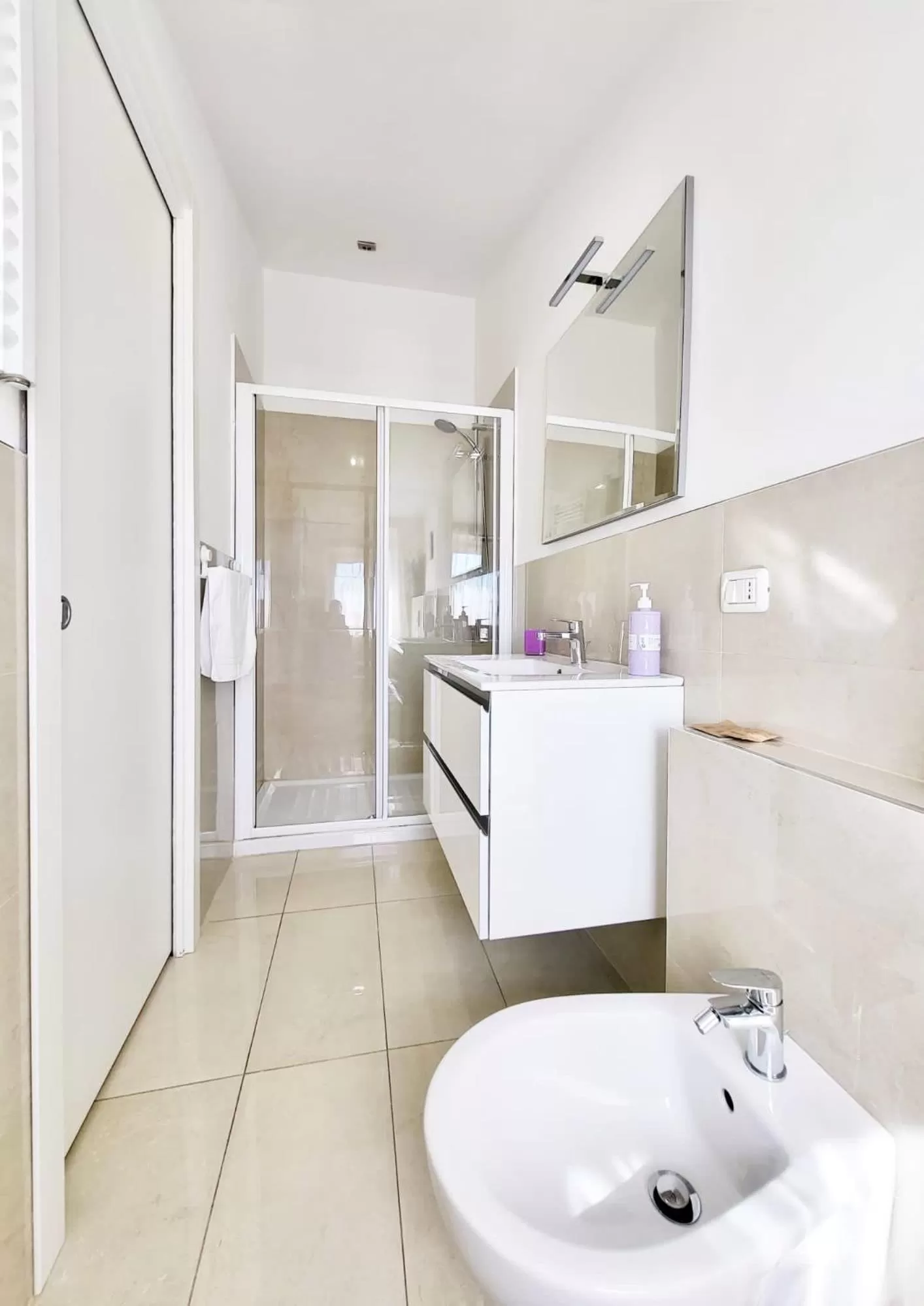 Bathroom in D ANNUNZIO house