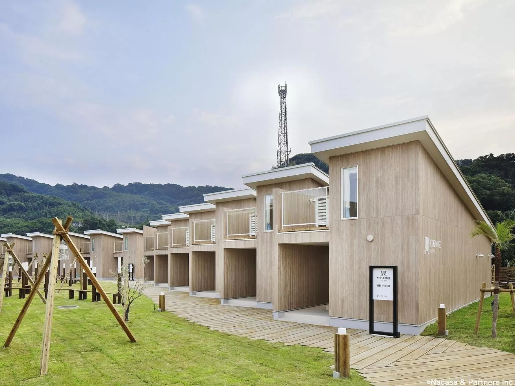 Property building in i + Land Nagasaki