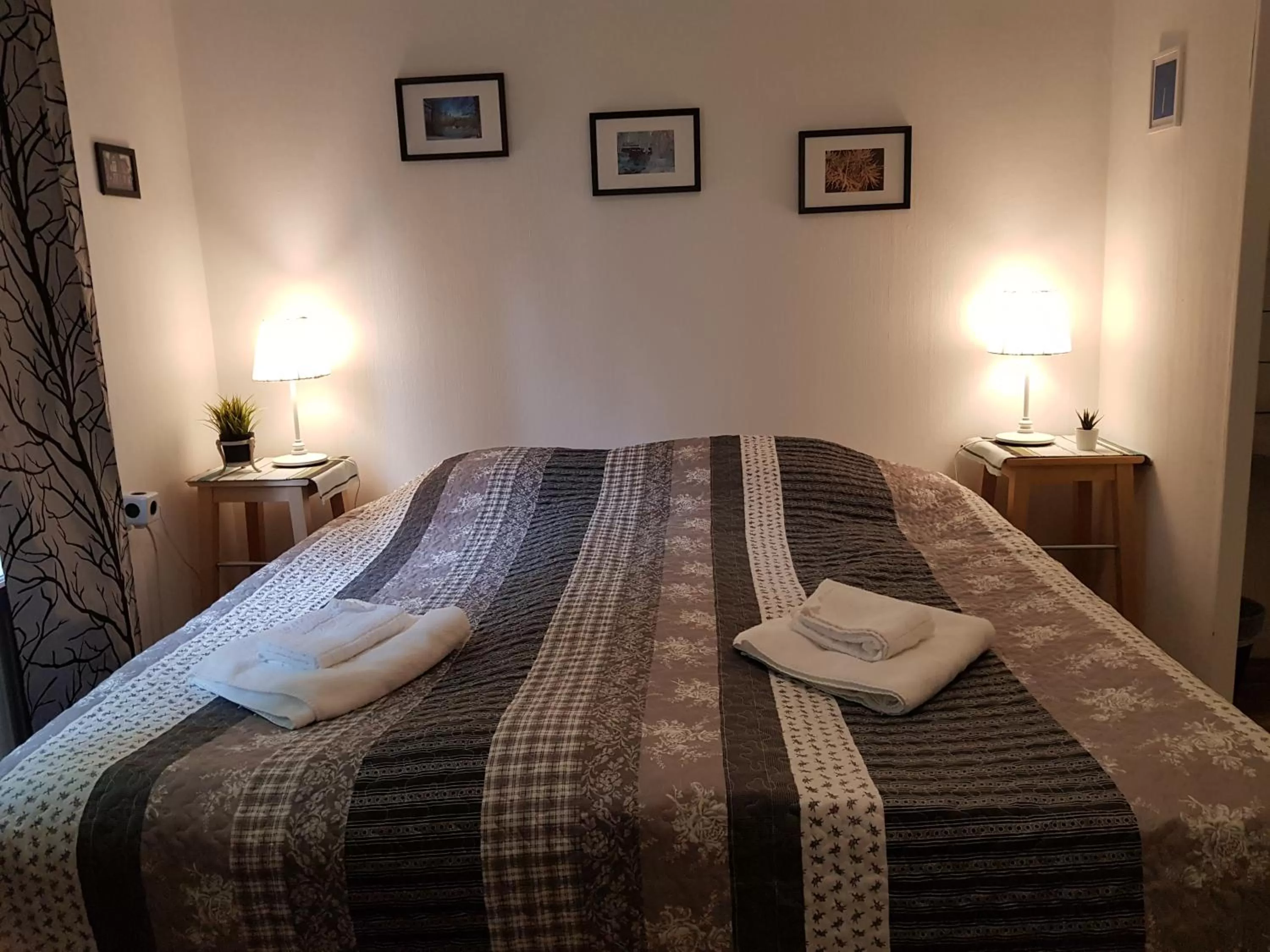 Bed in Brukshotellet Skinnsberg