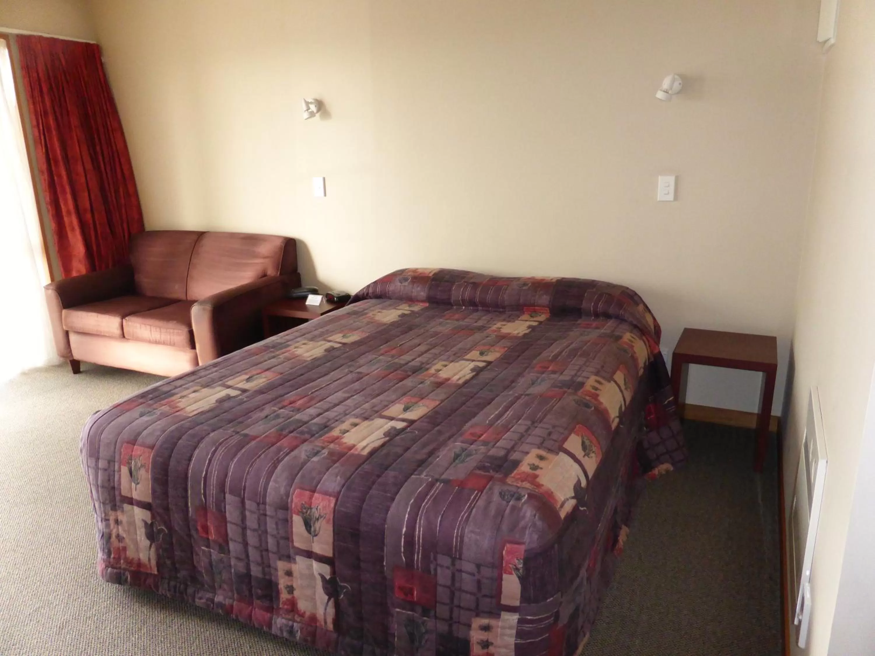 Room Photo in 295 on Tay Motel