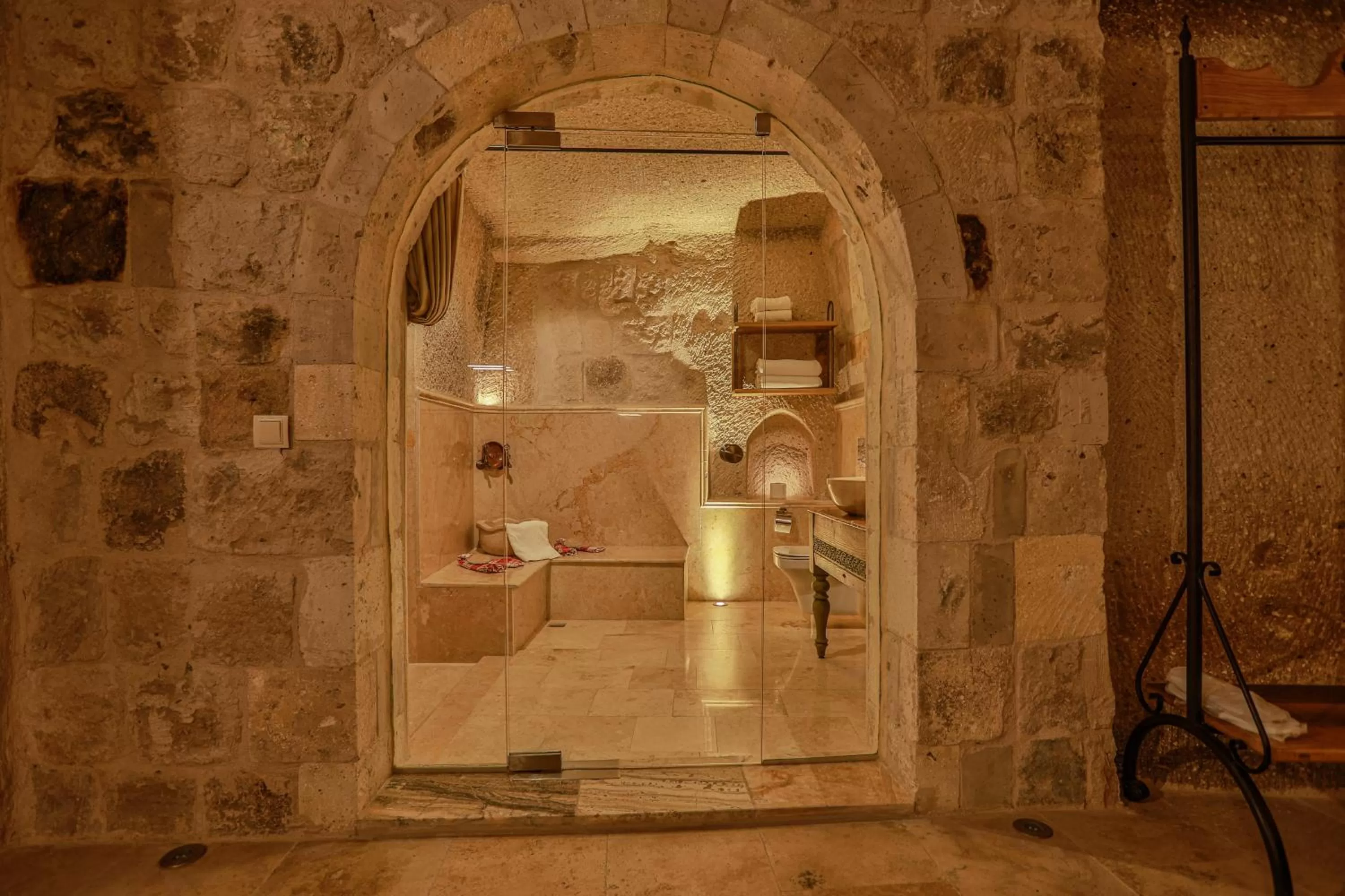Bathroom in Şah Saray Cave Suites Halal Hotel