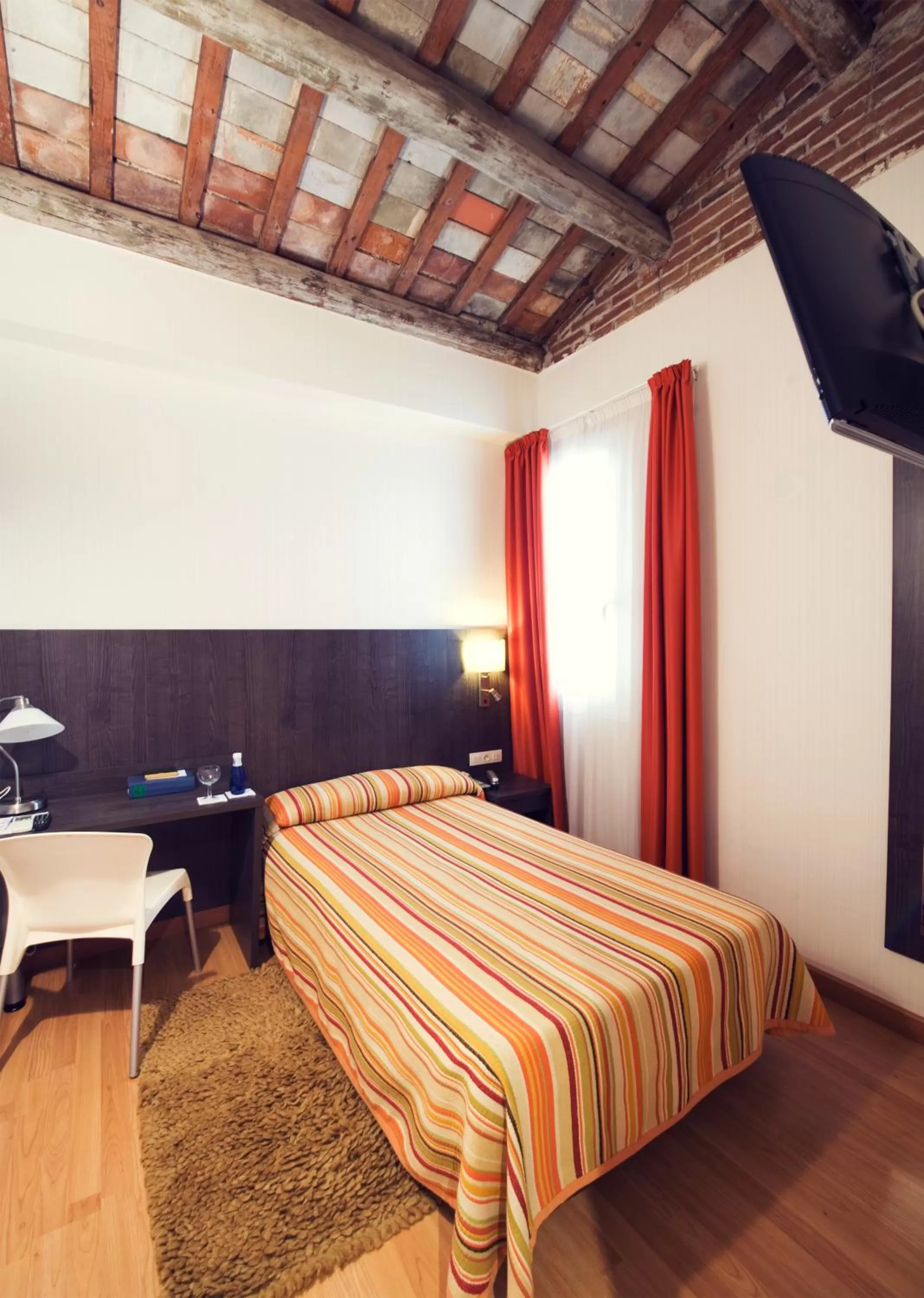 Bed in Hotel Miramar Badalona