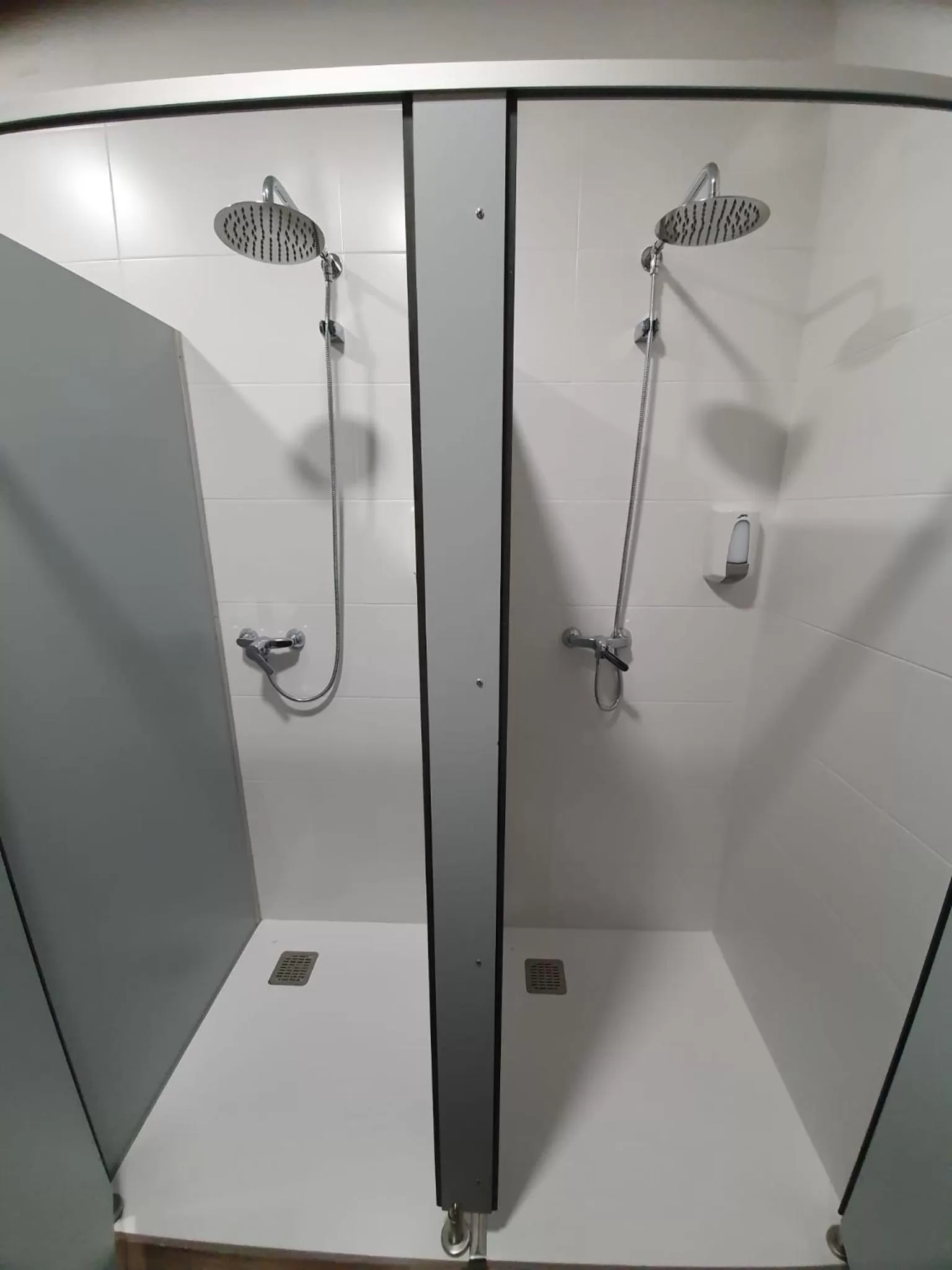 Bathroom in Albergue Casa Cuartel