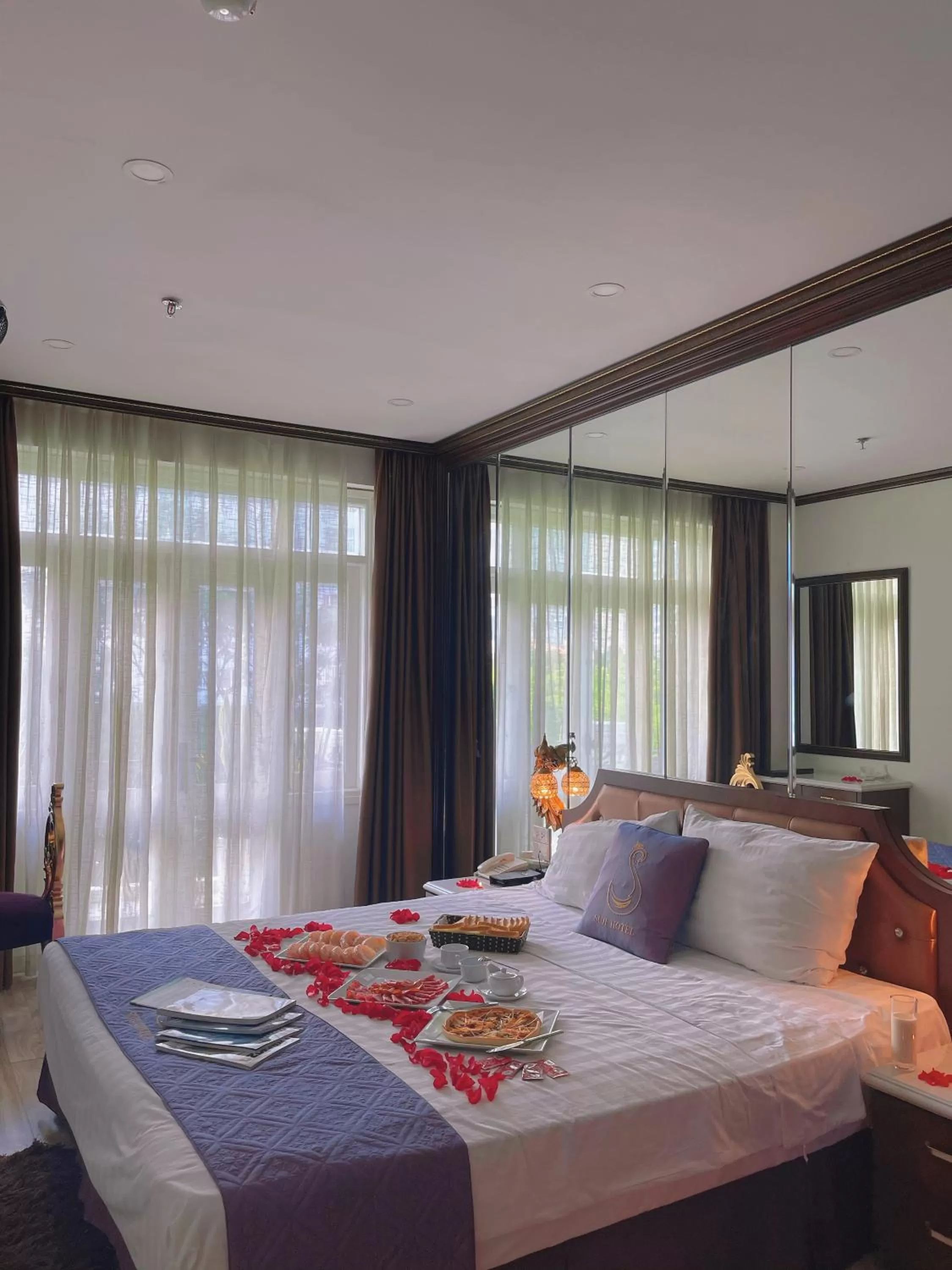 Bed in Hanoi Suji Hotel