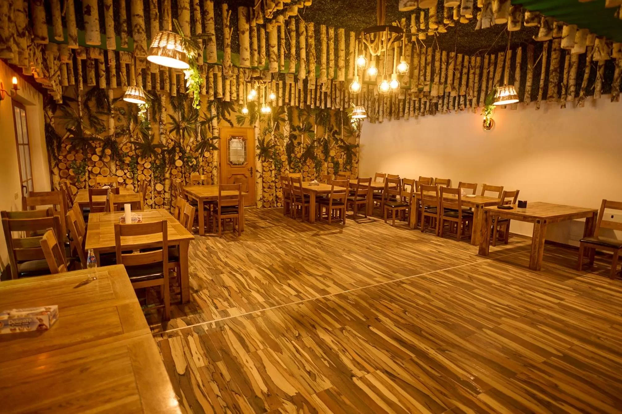 Restaurant/places to eat in Conacul Radacinilor