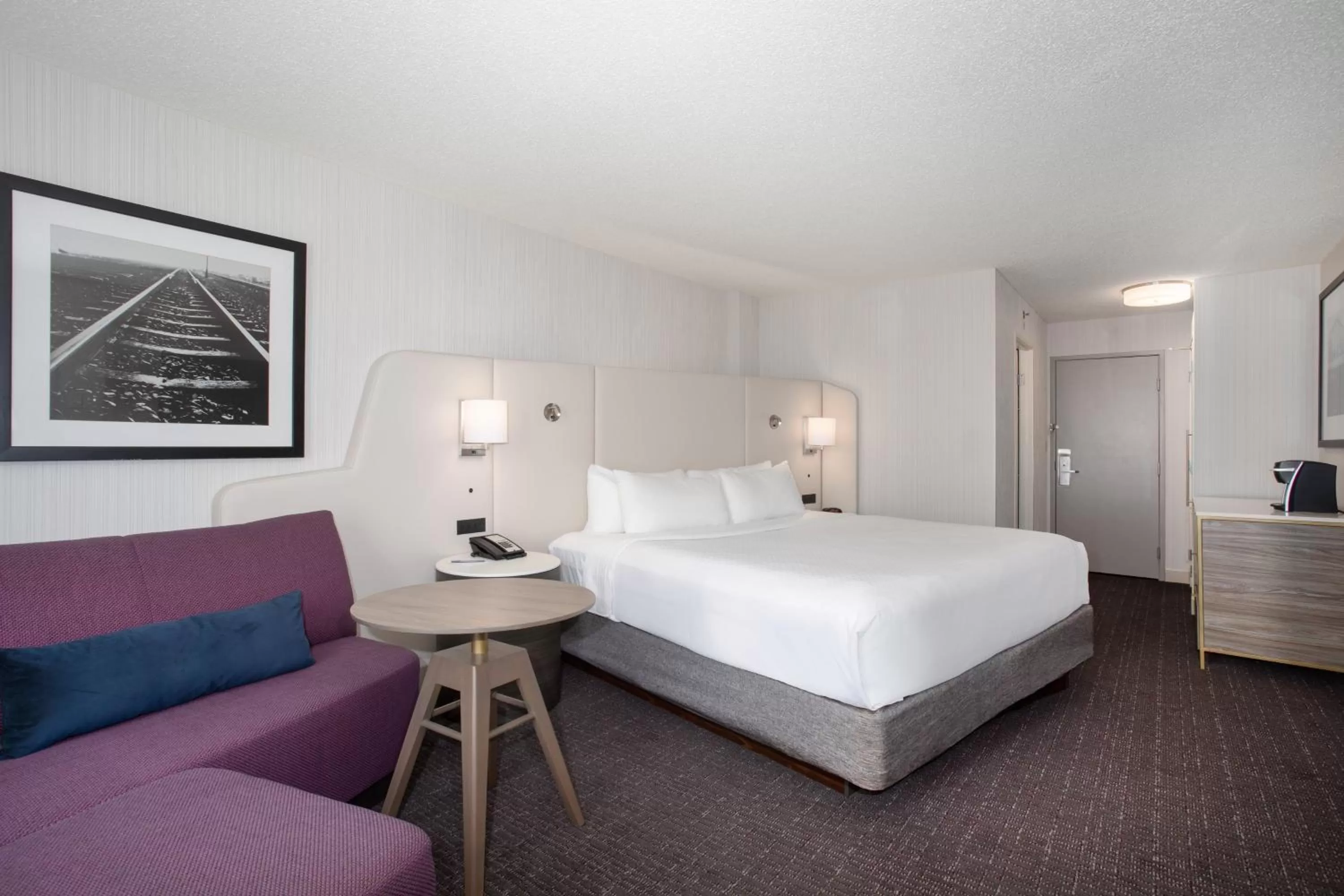 Photo of the whole room, Bed in Crowne Plaza Kansas City Downtown by IHG