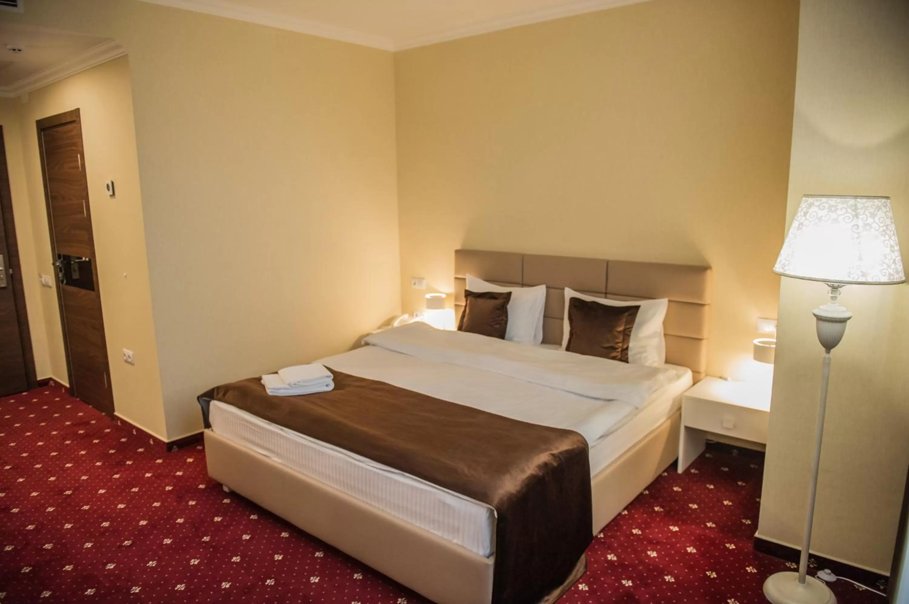 Bedroom, Bed in Bernardazzi Grand Hotel