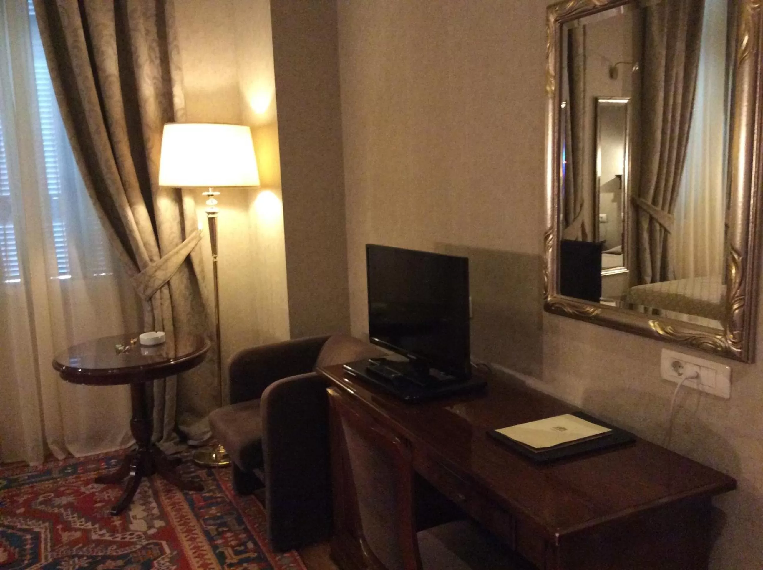 Seating area in Grande Bretagne - Nafplio