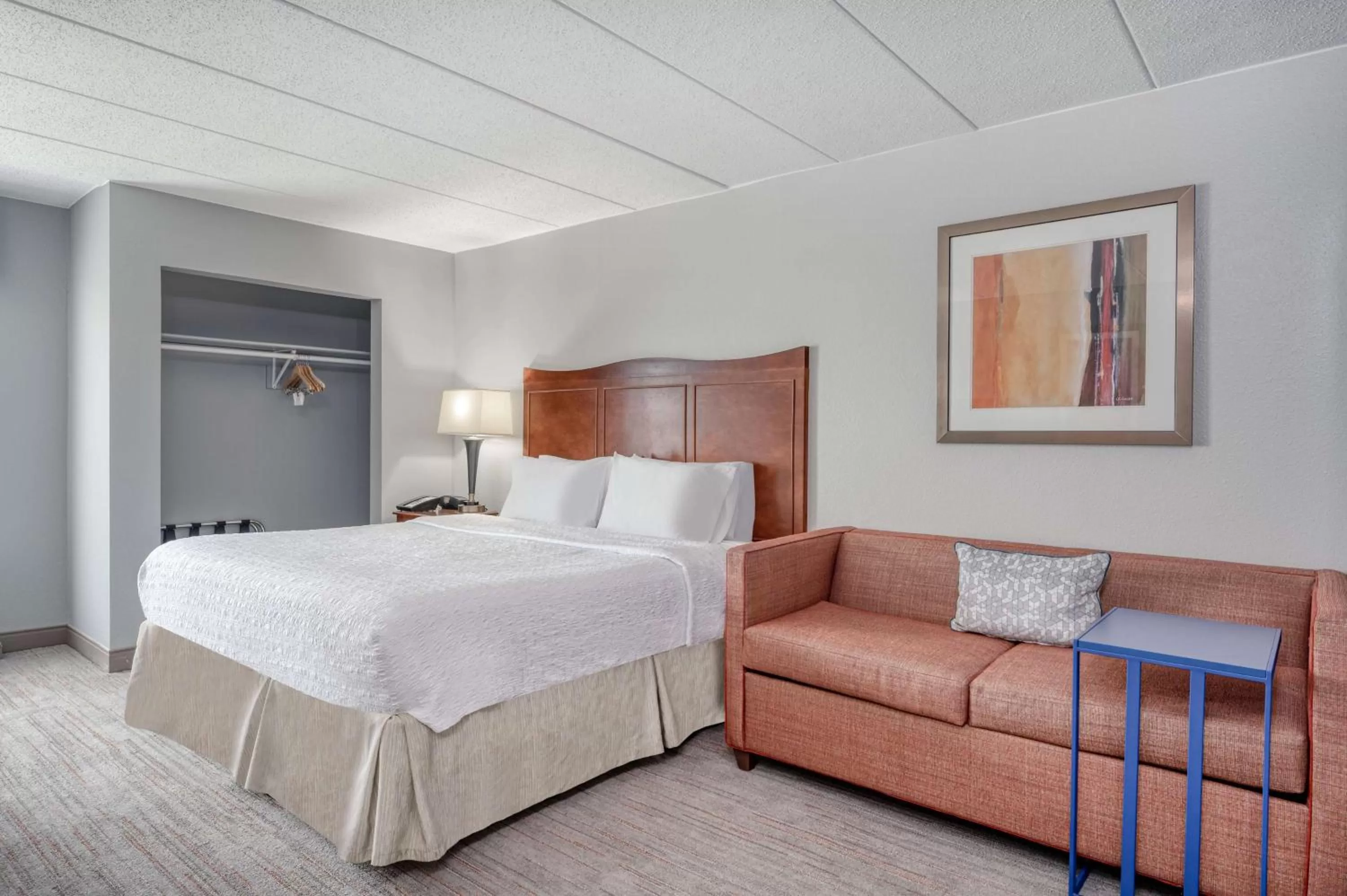 Living room, Bed in Hampton Inn Baltimore/White Marsh