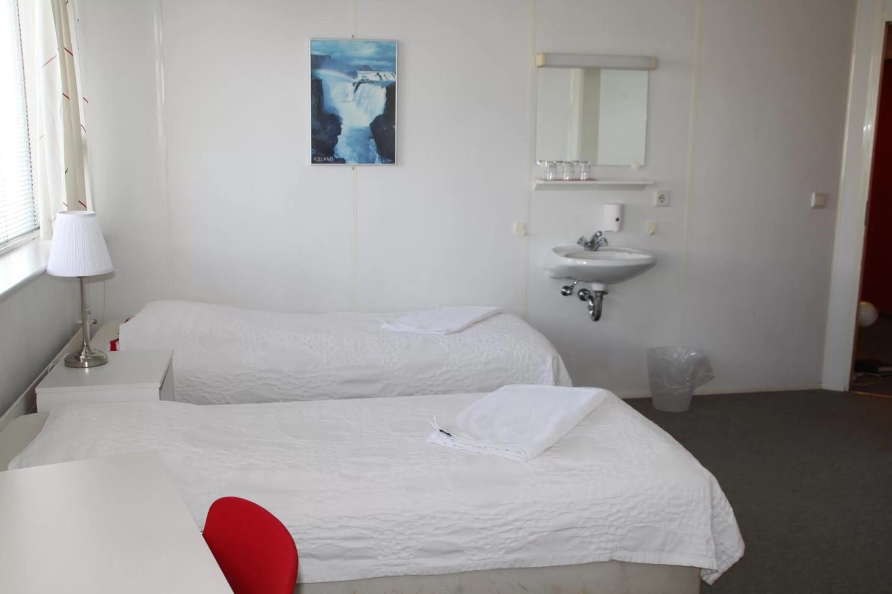 Bed in 101 Guesthouse Hotel