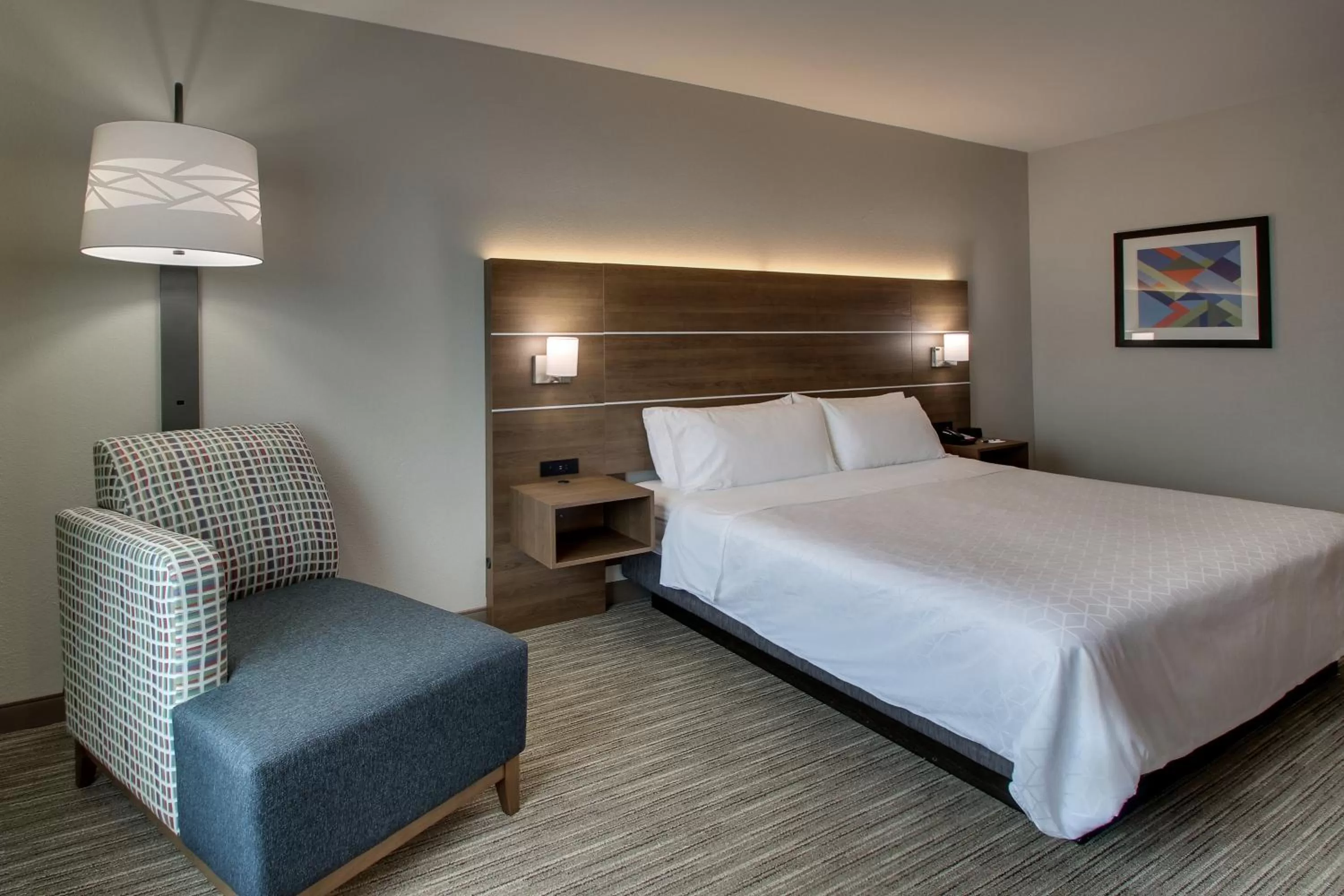 Room Selected at Check-In in Holiday Inn Express Hotel & Suites Waukegan/Gurnee, an IHG Hotel