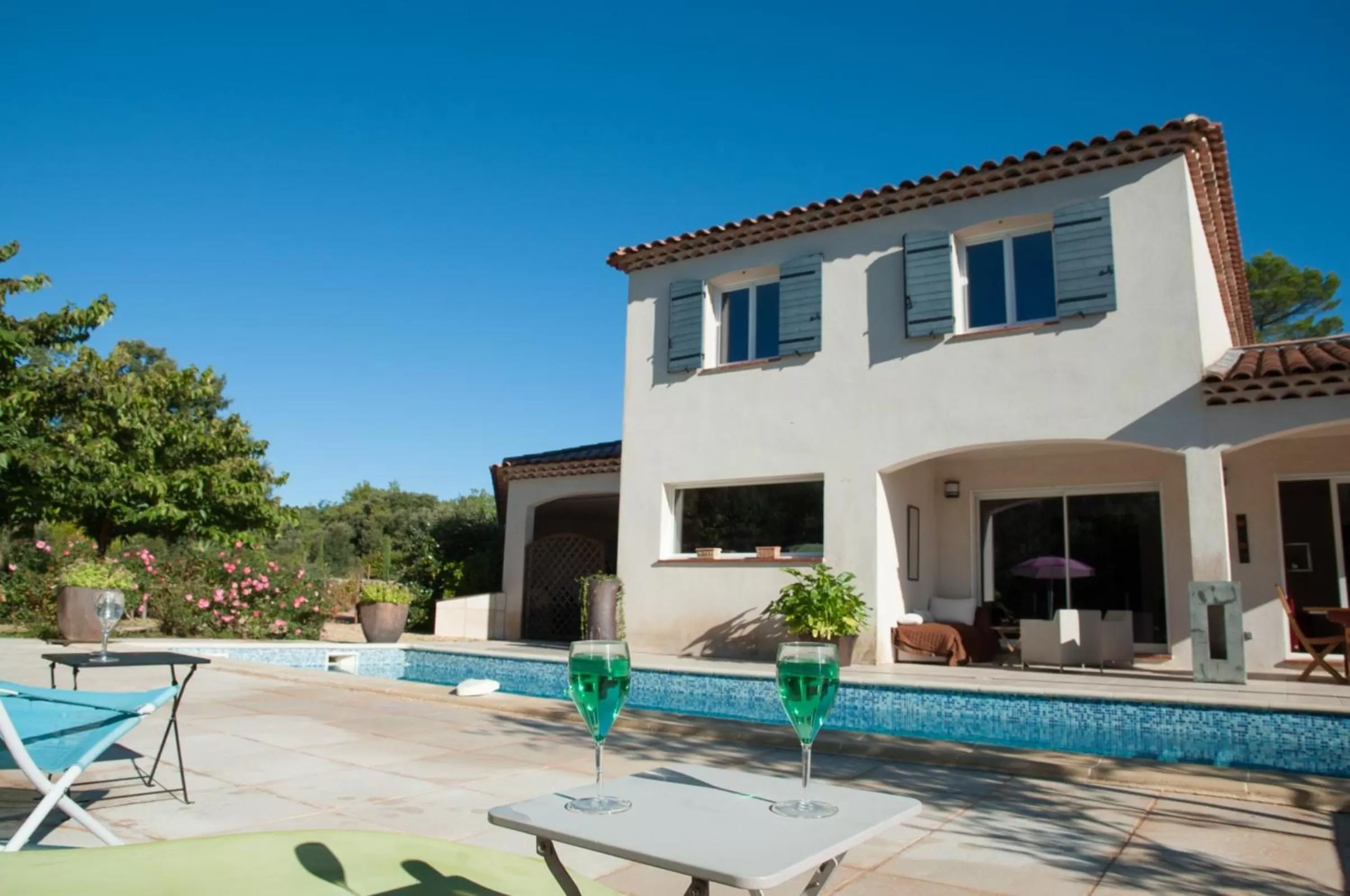 Patio, Property Building in Le Mas Pinède