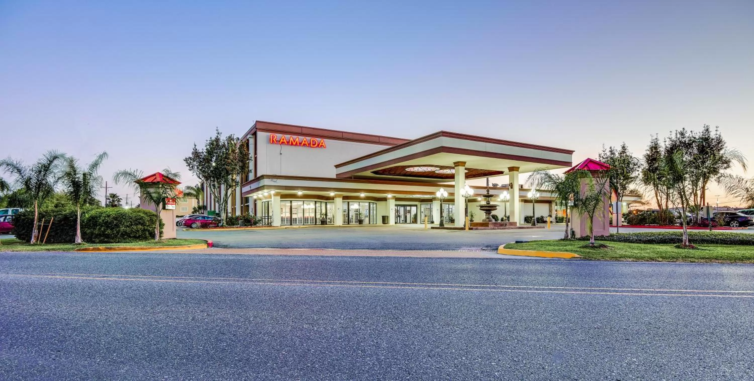 Property building in Ramada by Wyndham Metairie New Orleans Airport