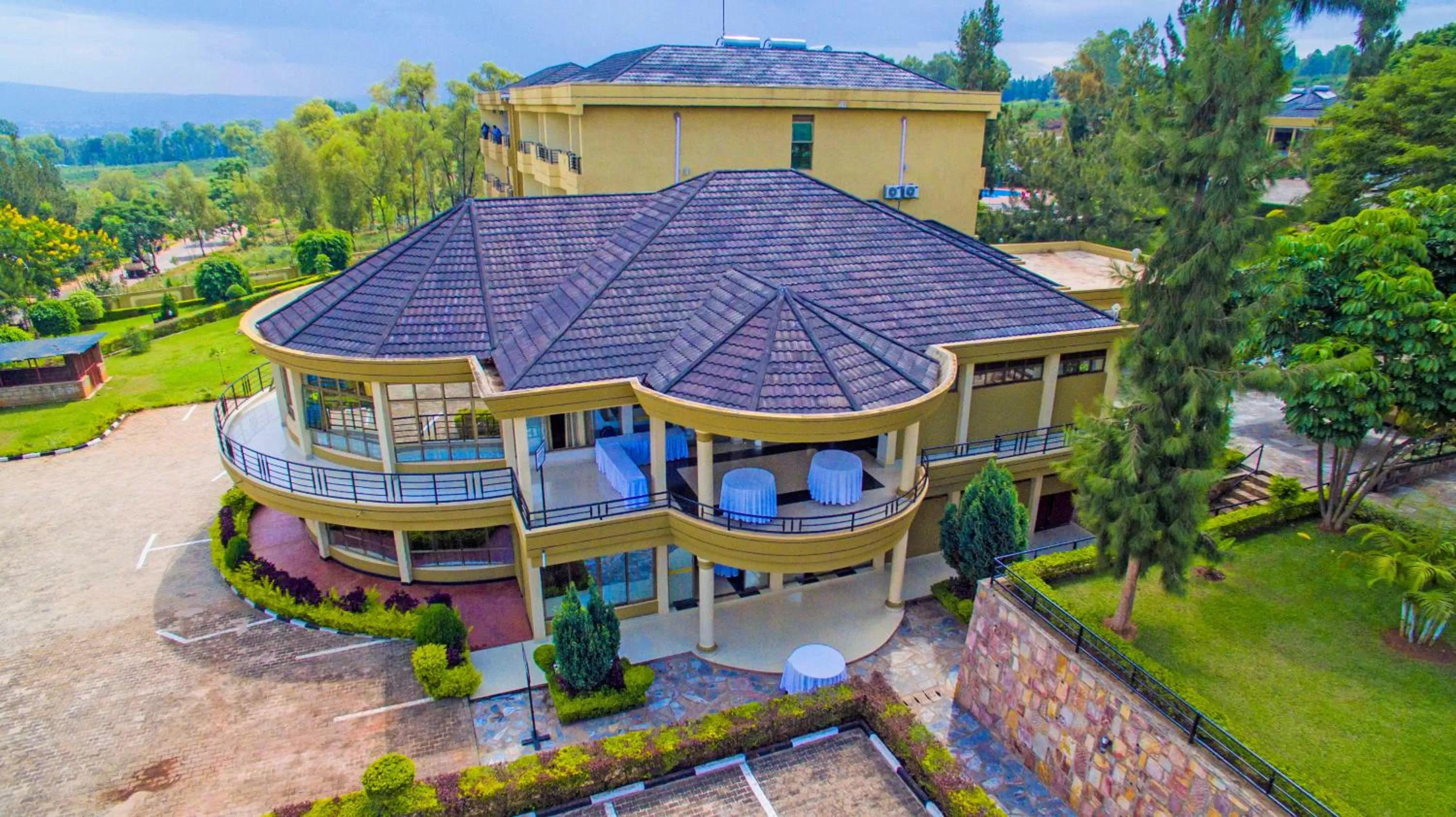 Property building in Nobleza Hotel