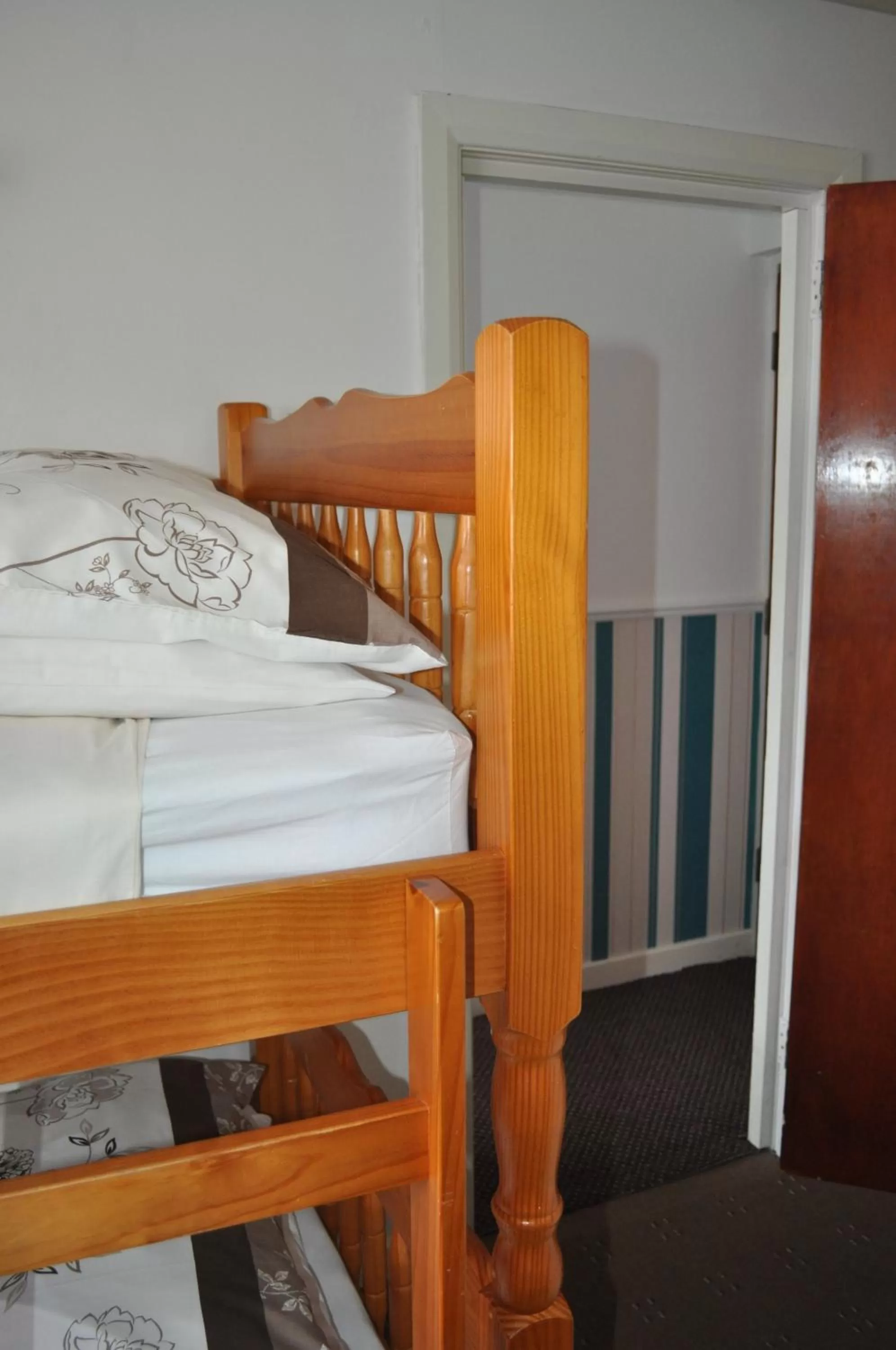 Bed in The New Guilderoy Hotel