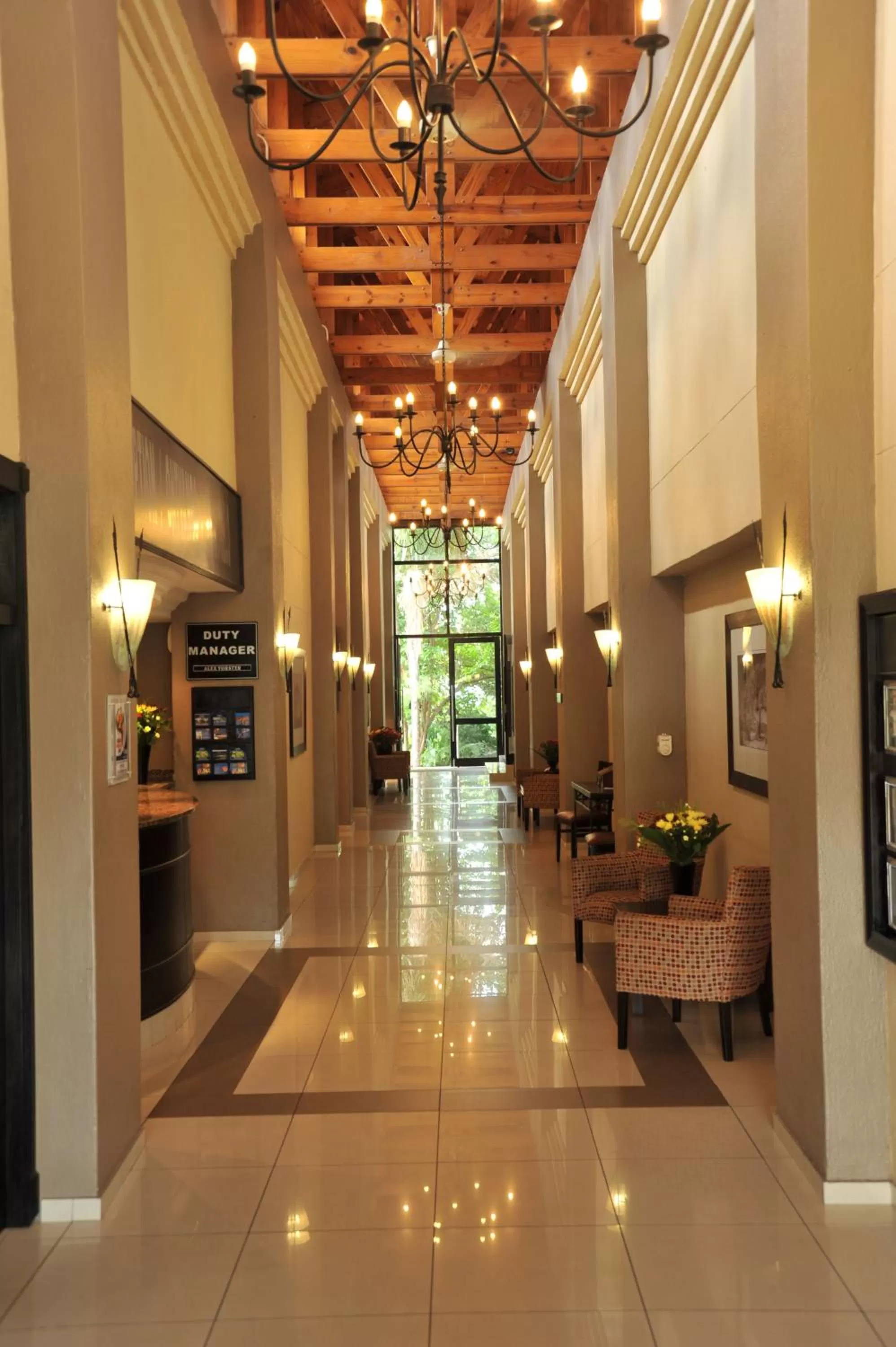 Lobby or reception in Safari Hotel & Convention Centre
