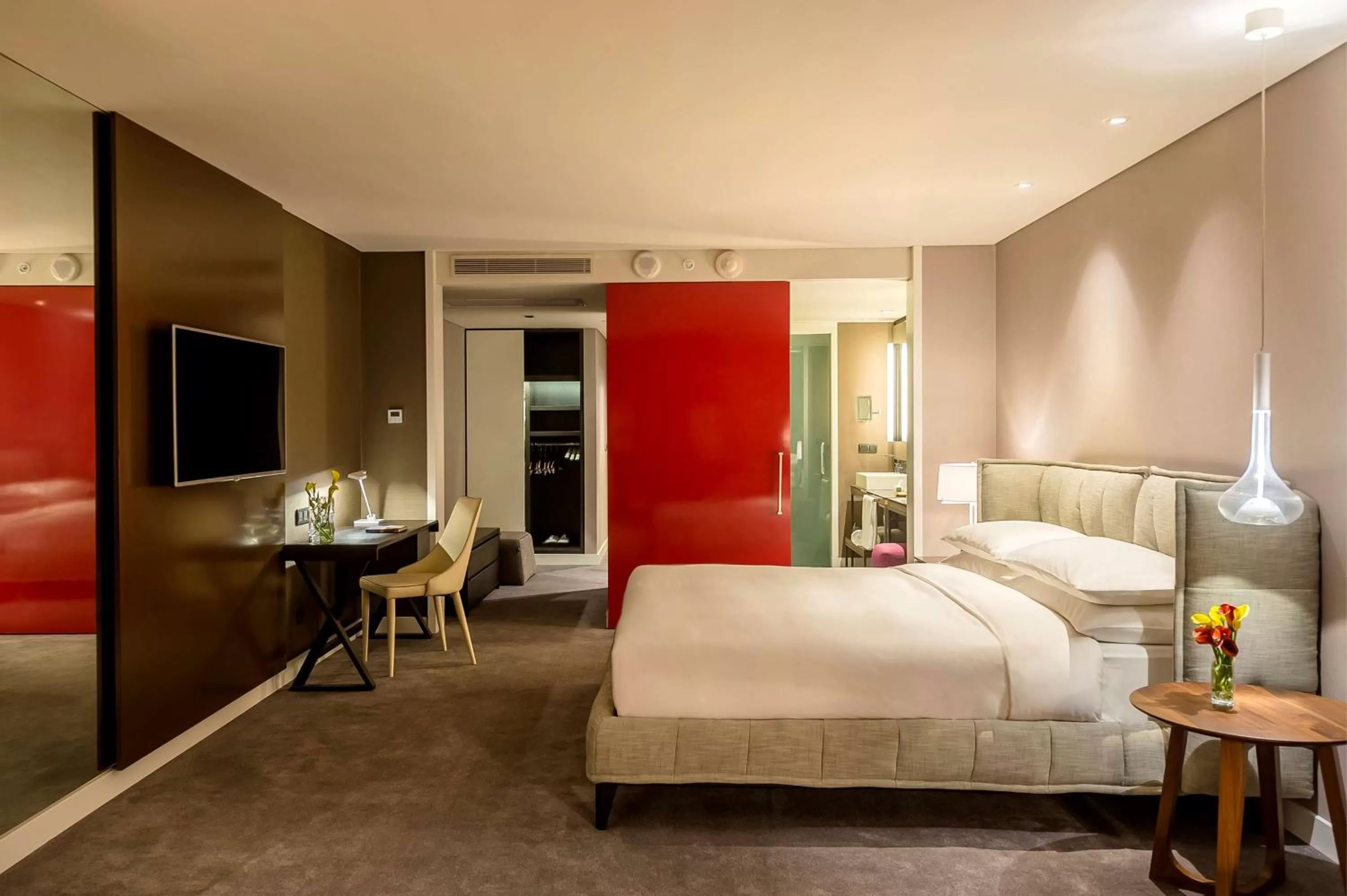 Photo of the whole room, Bed in Hyatt Centric Montevideo