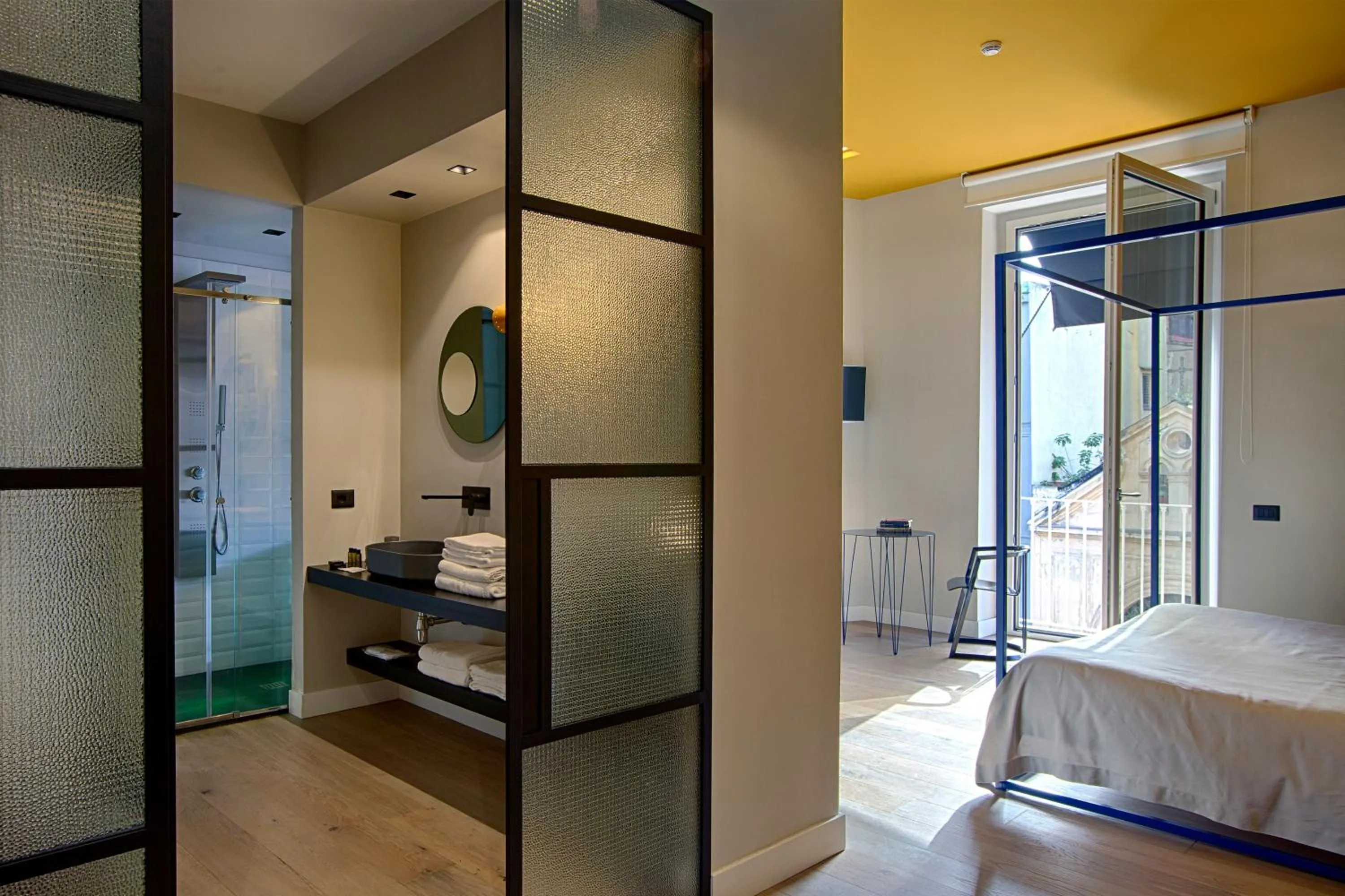 Bathroom, Bed in Casa Pacifico Napoli