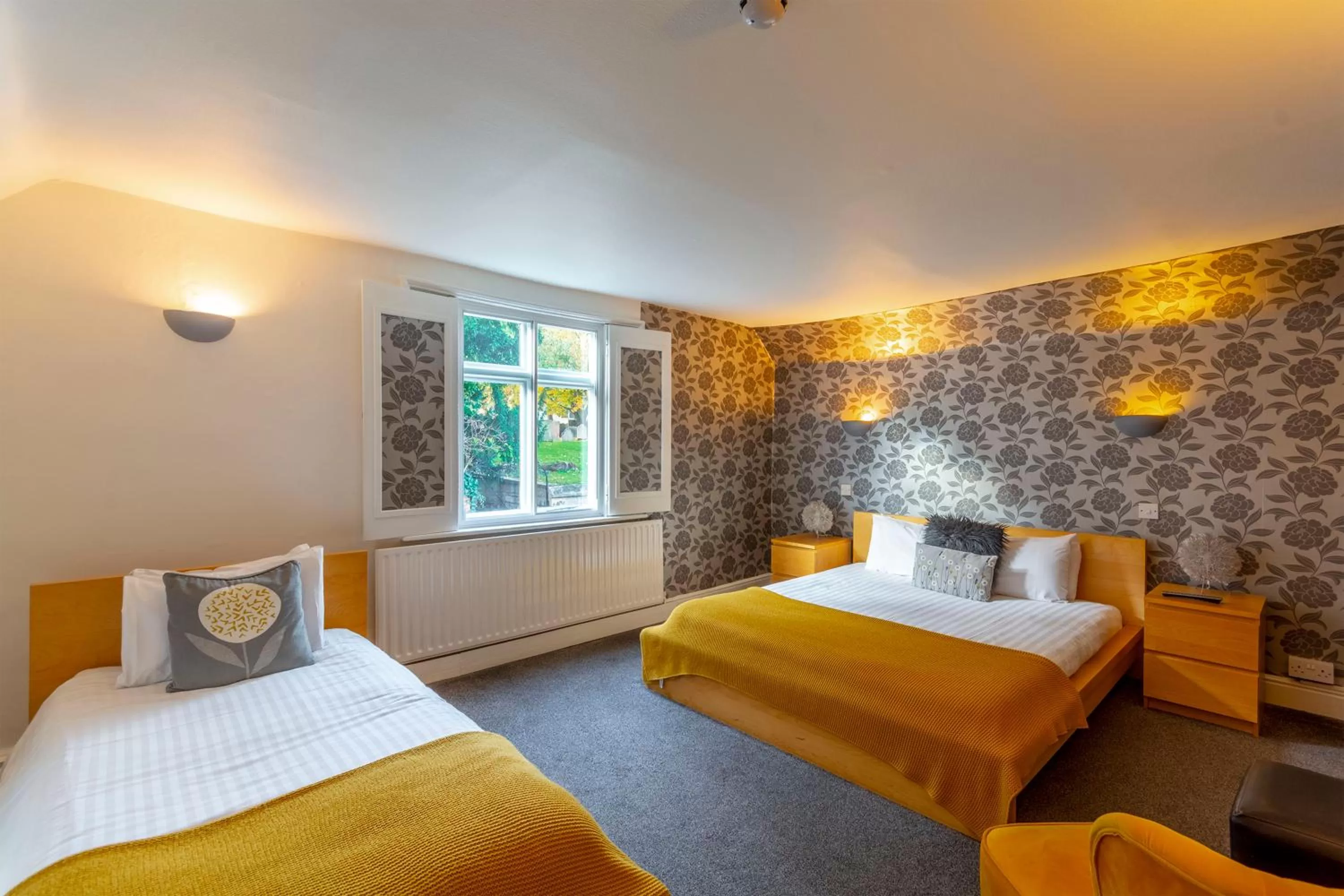 Bedroom, Bed in The Forest Lodge