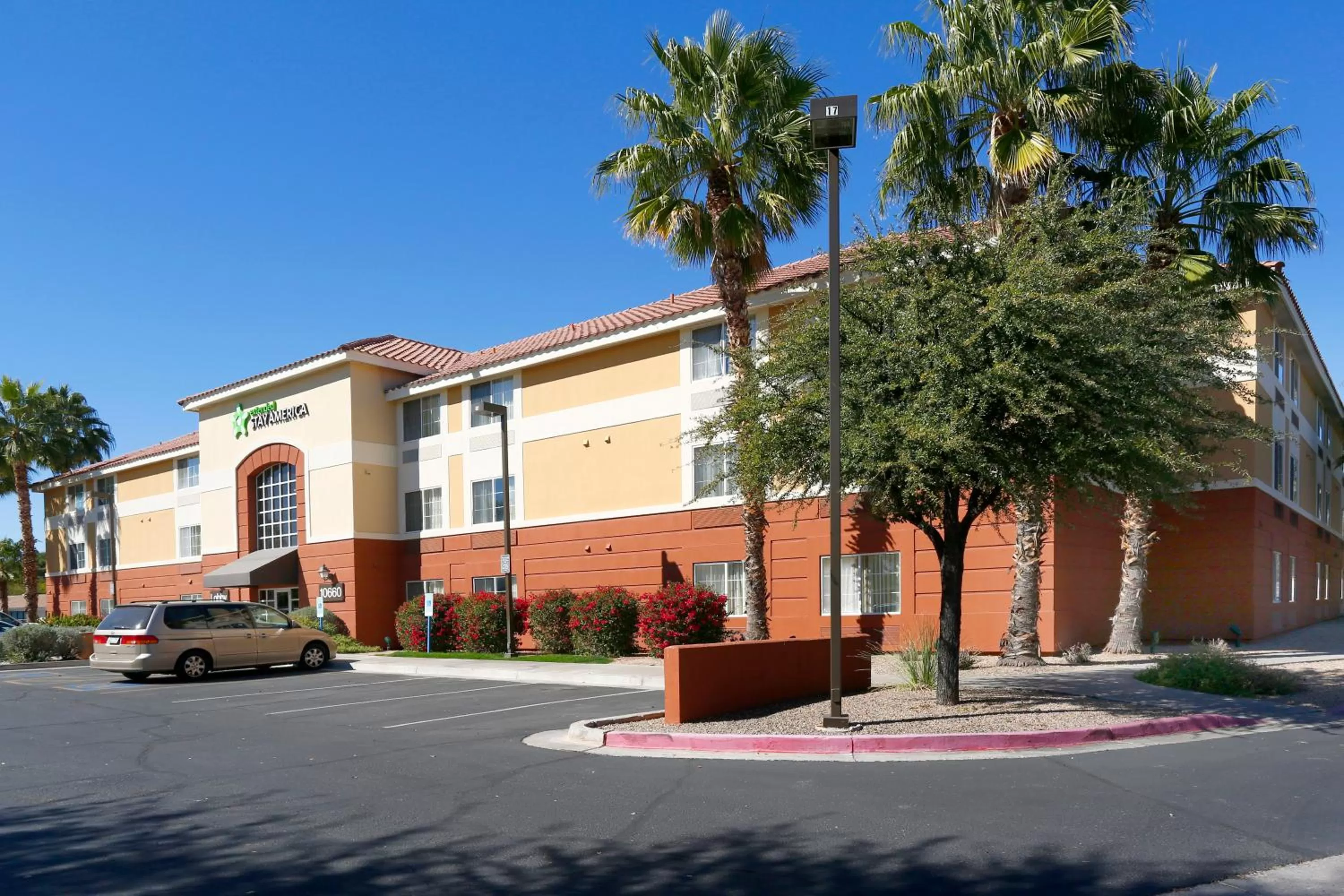 Property building in Extended Stay America Suites - Phoenix - Scottsdale