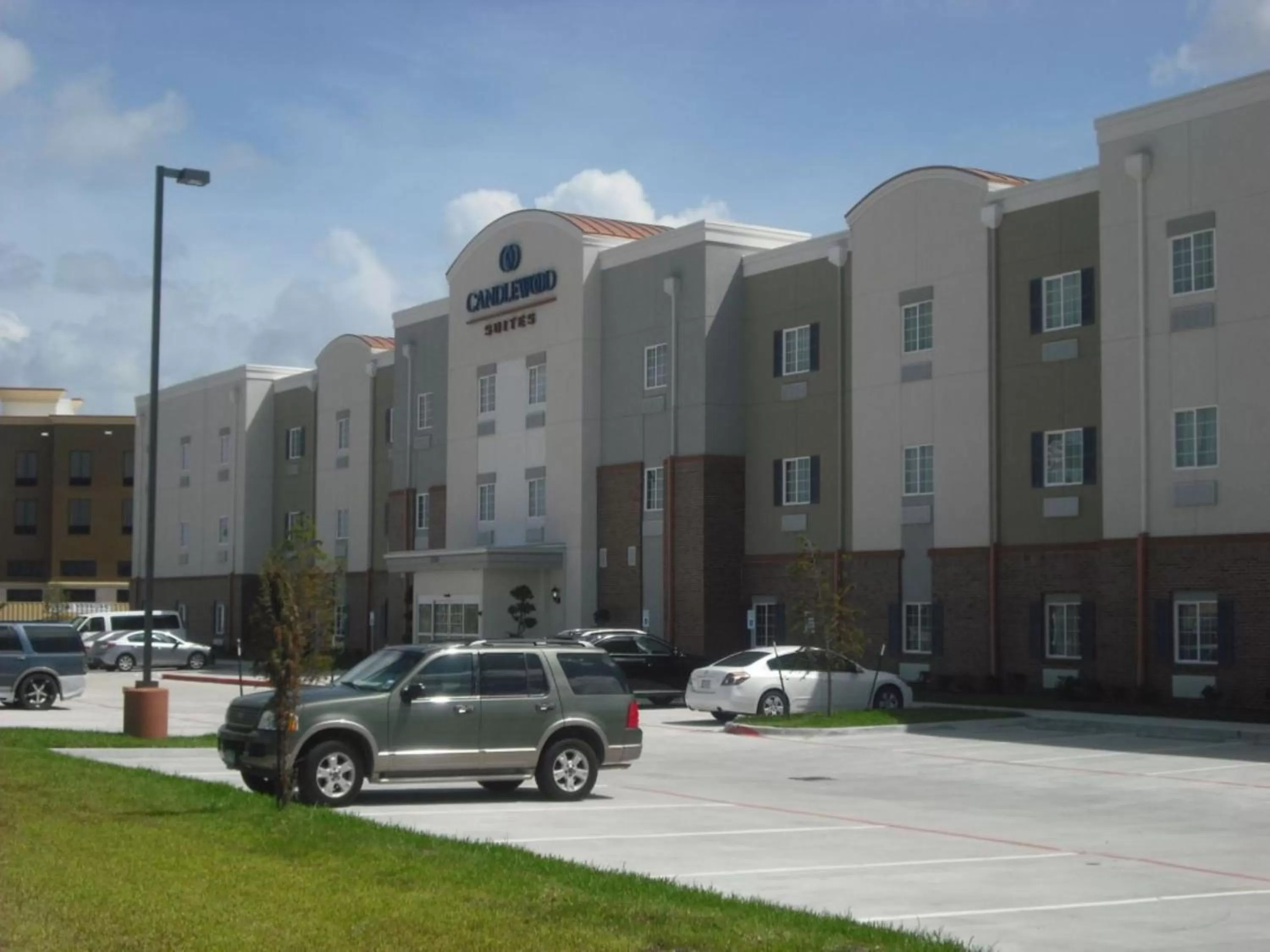 Property building in Candlewood Suites League City by IHG