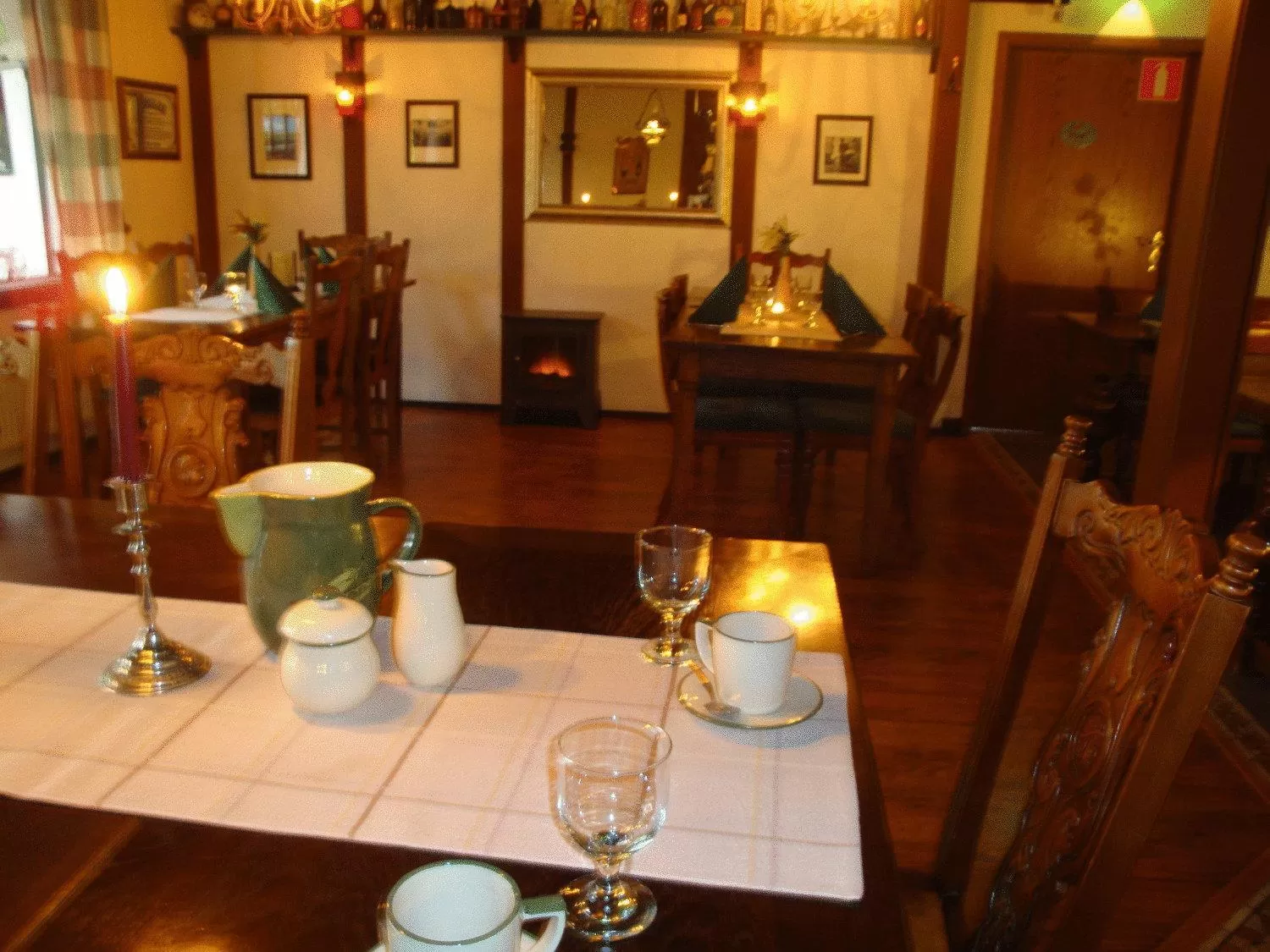 Lounge or bar in Cronin's Guesthouse Bed & Breakfast
