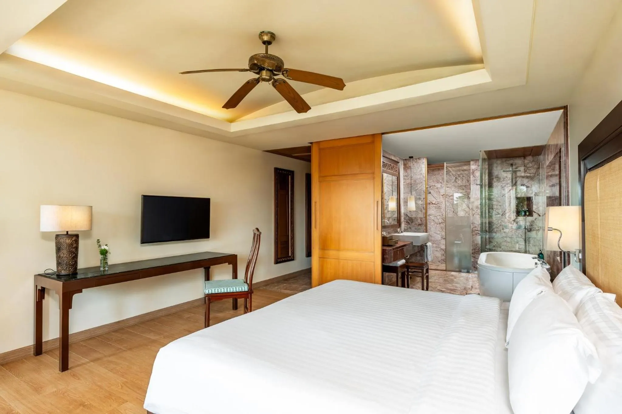 Photo of the whole room, Bed in Centara Grand Beach Resort Phuket