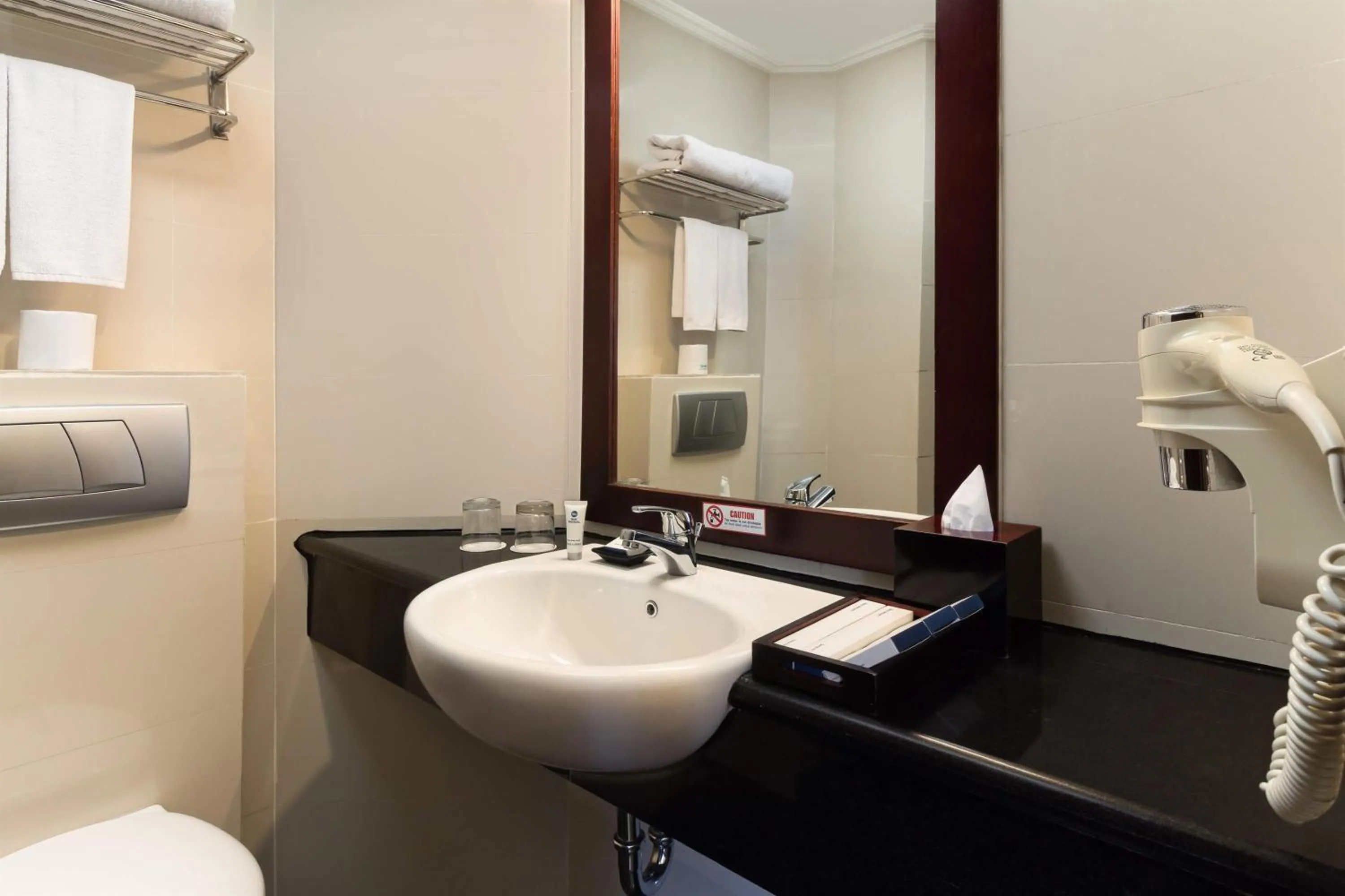 Bathroom in Best Western Mangga Dua Hotel & Residence