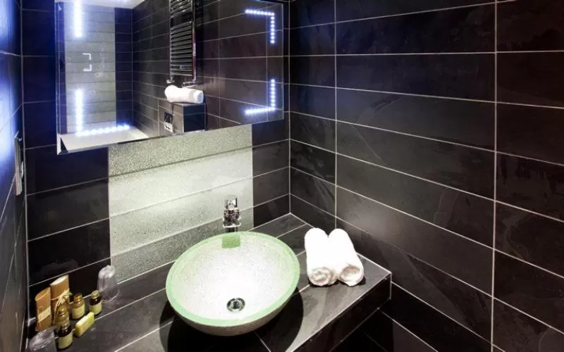 Bathroom in Applegarth Villa Hotel & Restaurant (Adult Only)
