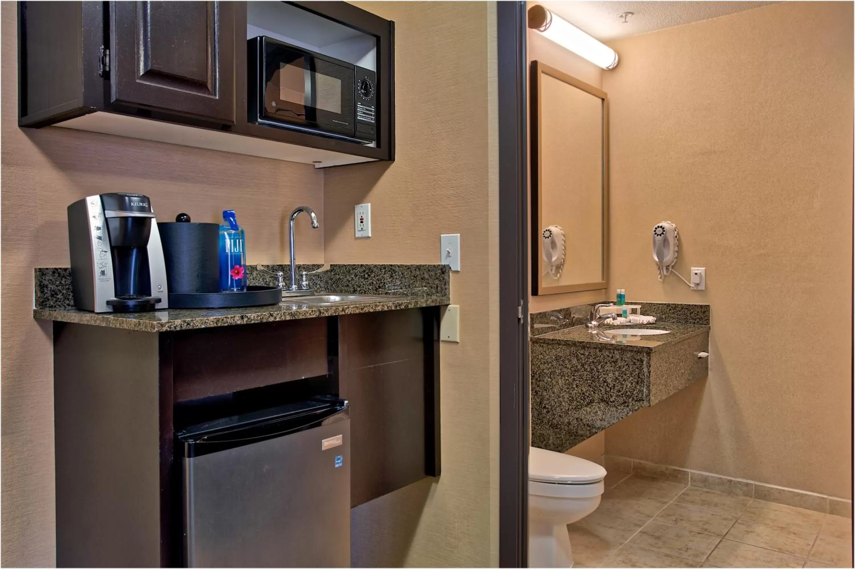 Standard  Room in Holiday Inn Express Costa Mesa, an IHG Hotel