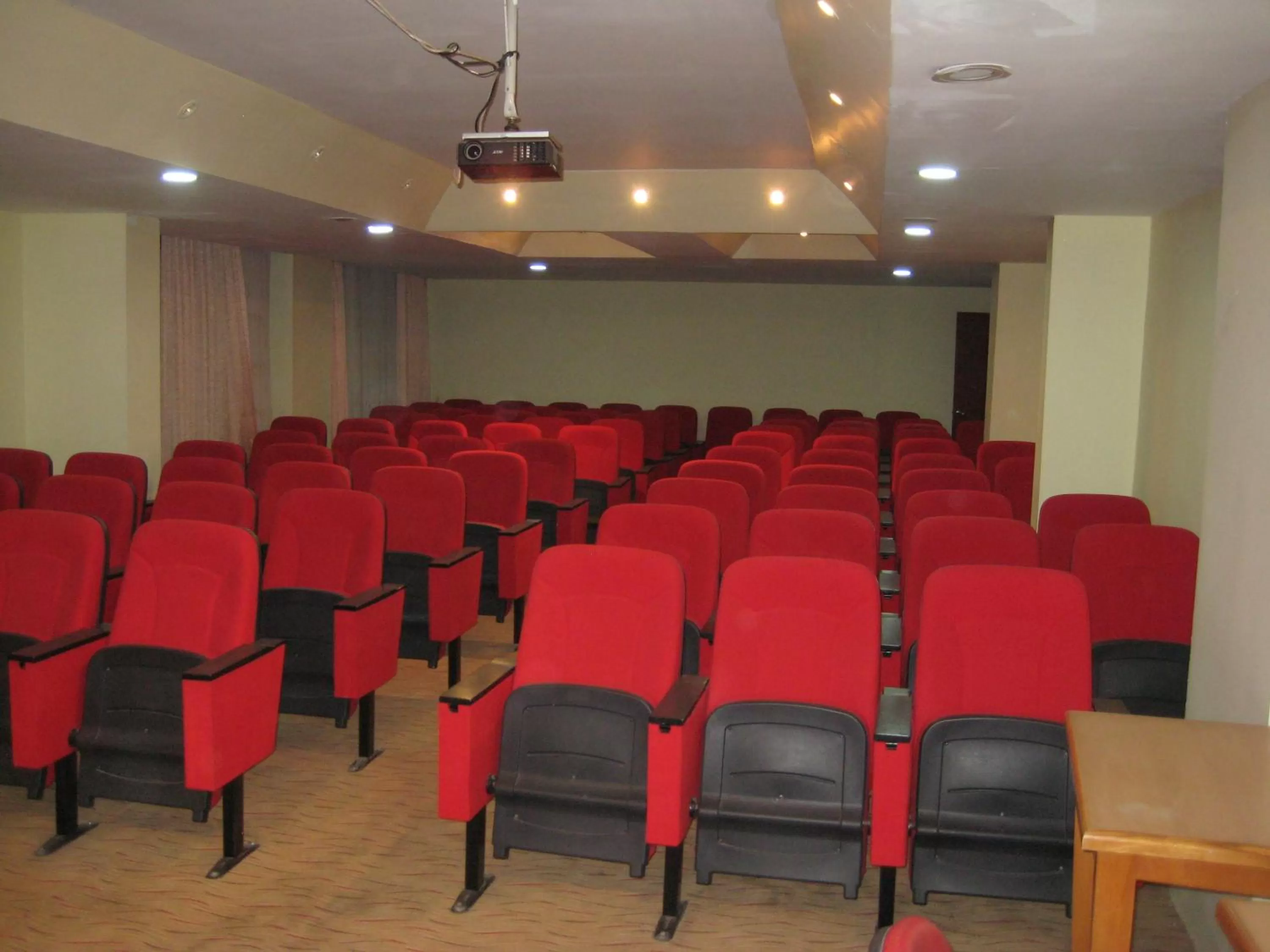 Meeting/conference room in Miroglu Hotel