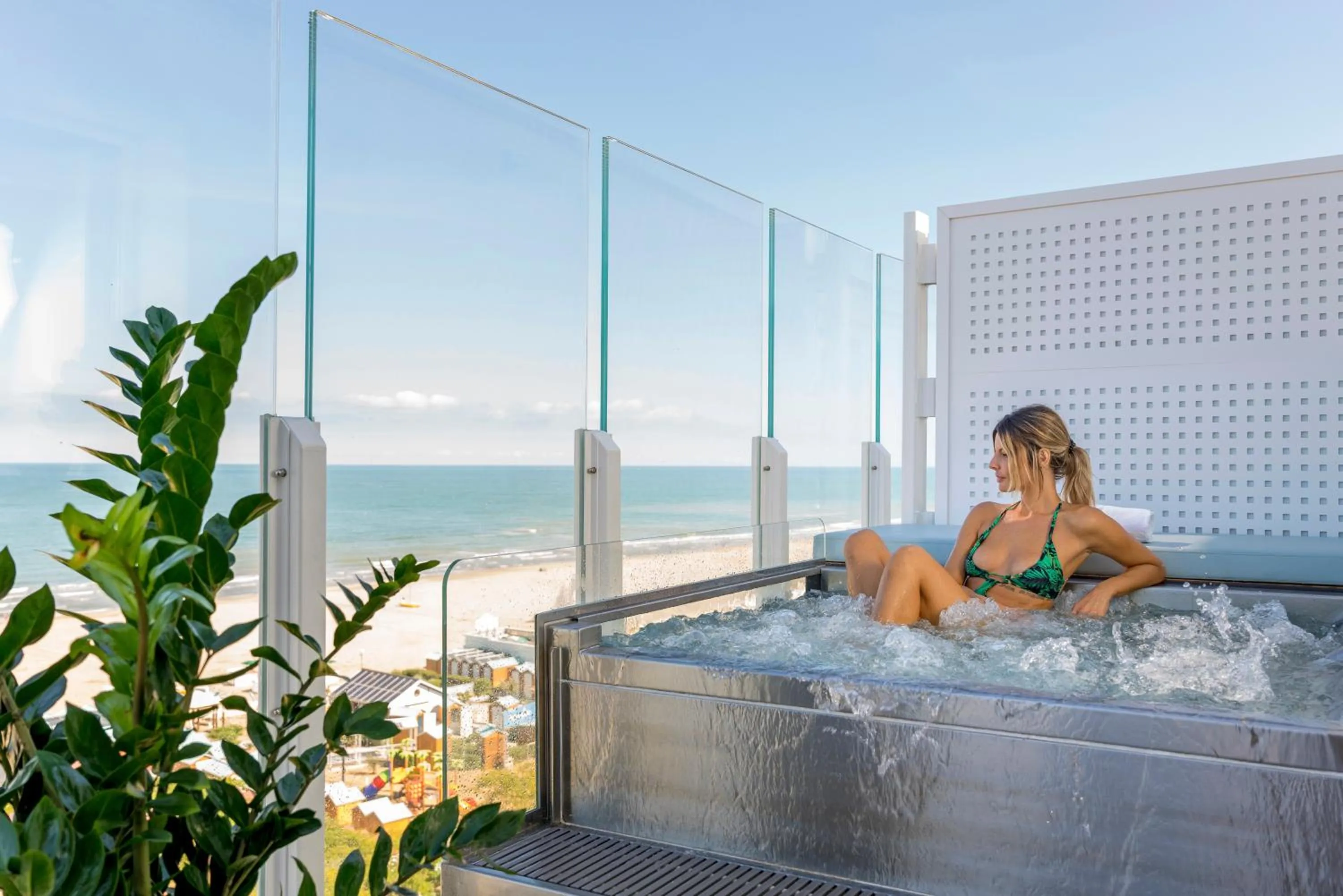 Solarium in Atlantic Hotel & SPA