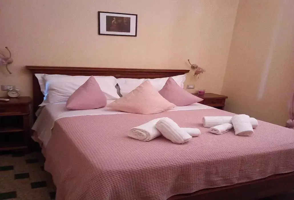 Double Room in BnB Villa Melany vicino Centro Double Room in BnB Villa Melany vicino Centro