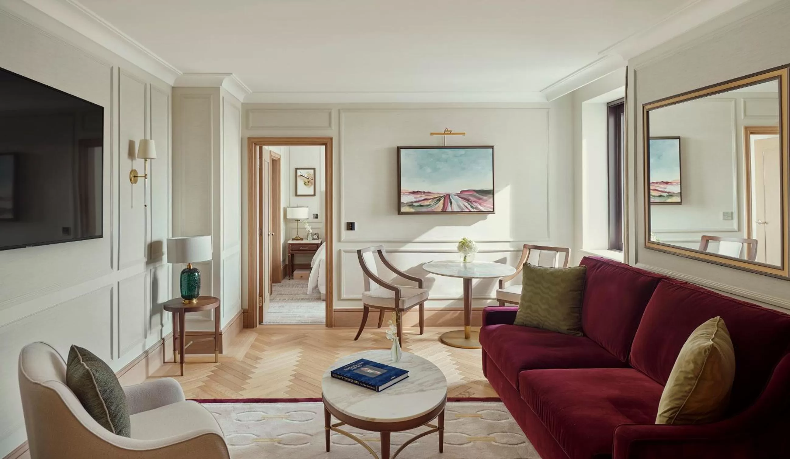 Communal lounge/ TV room in Jumeirah Carlton Tower London