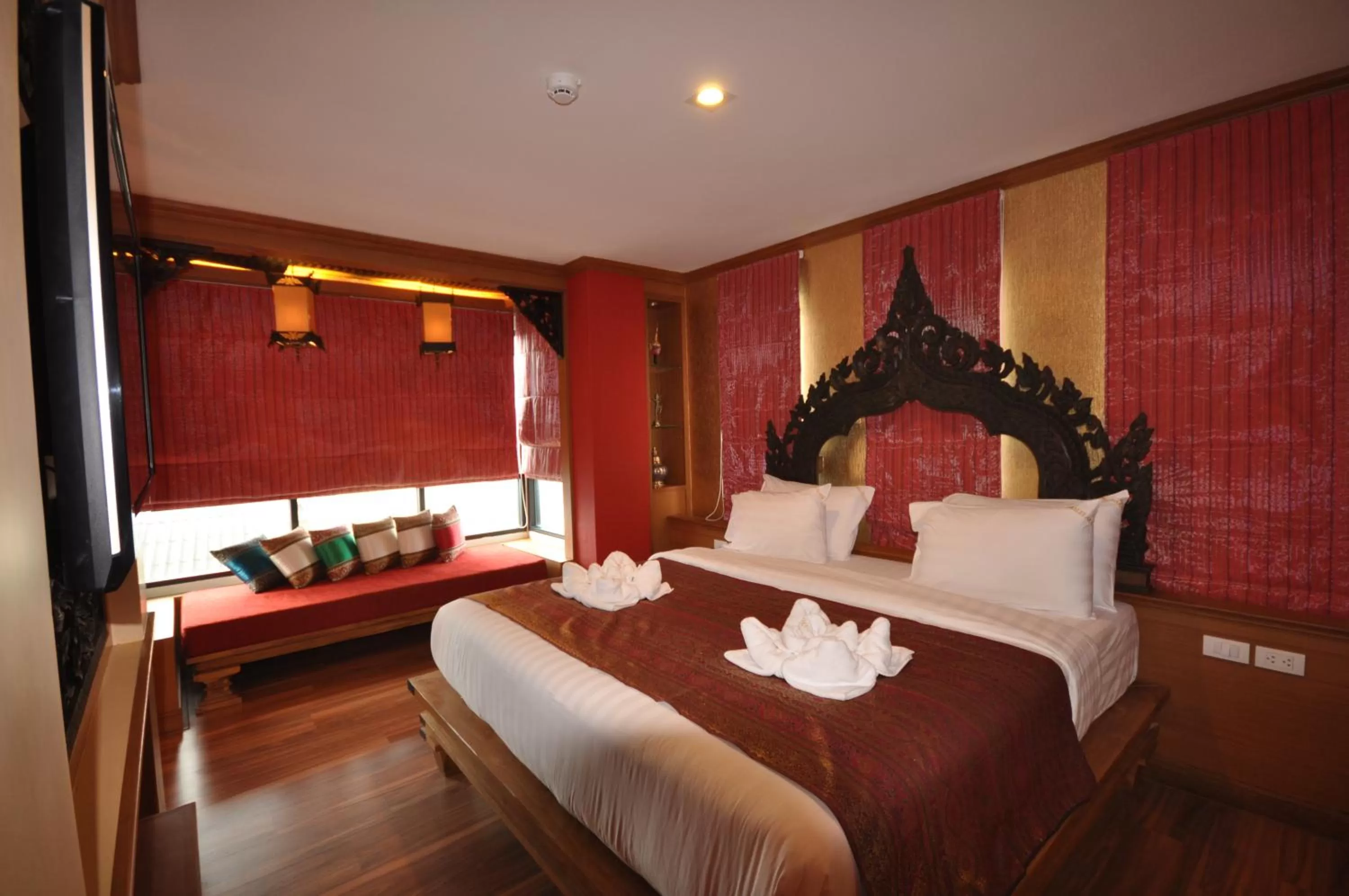 Suite with Spa Bath in Chalelarn Hotel Hua Hin