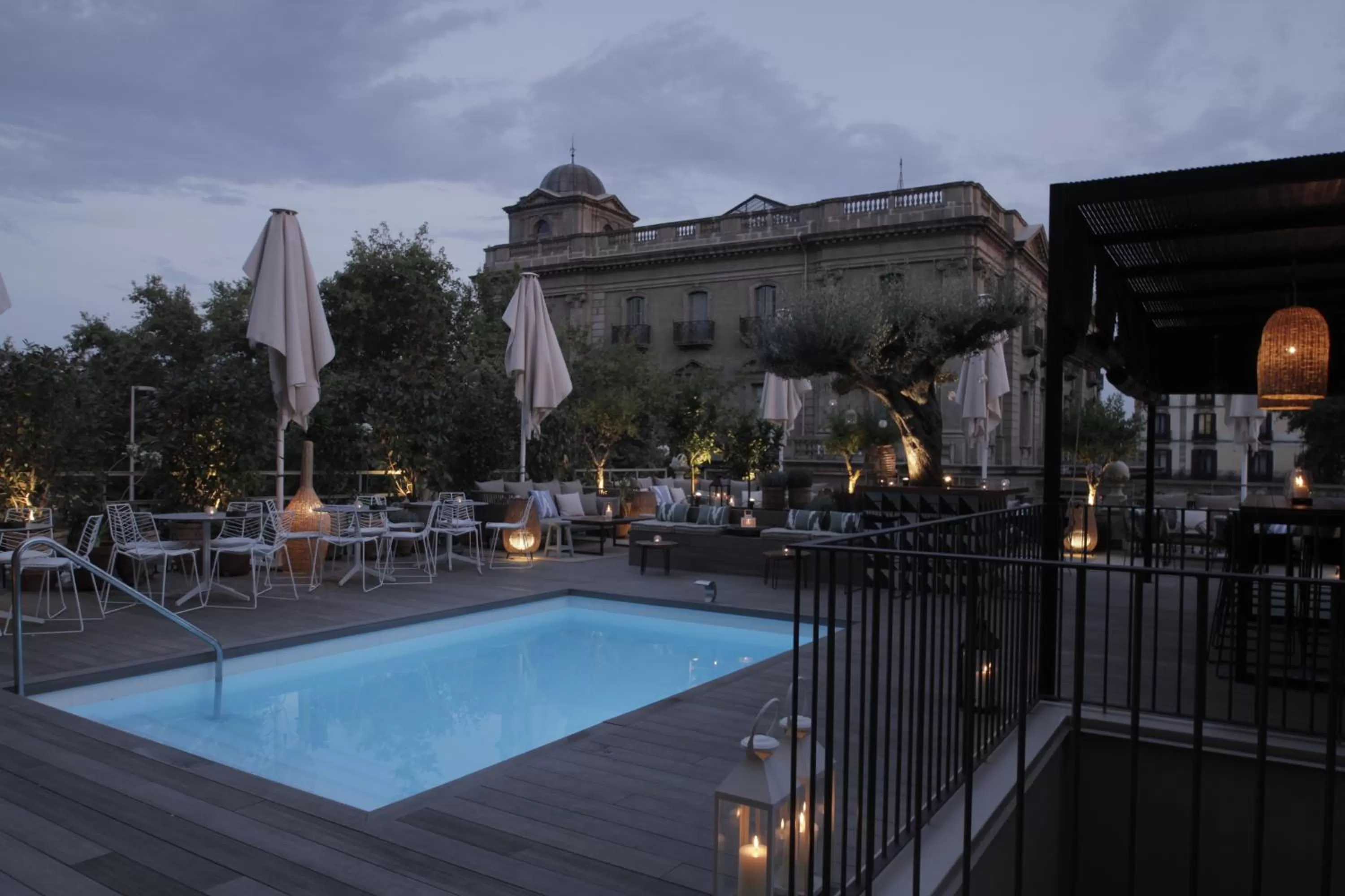 Swimming pool in Hotel Oasis