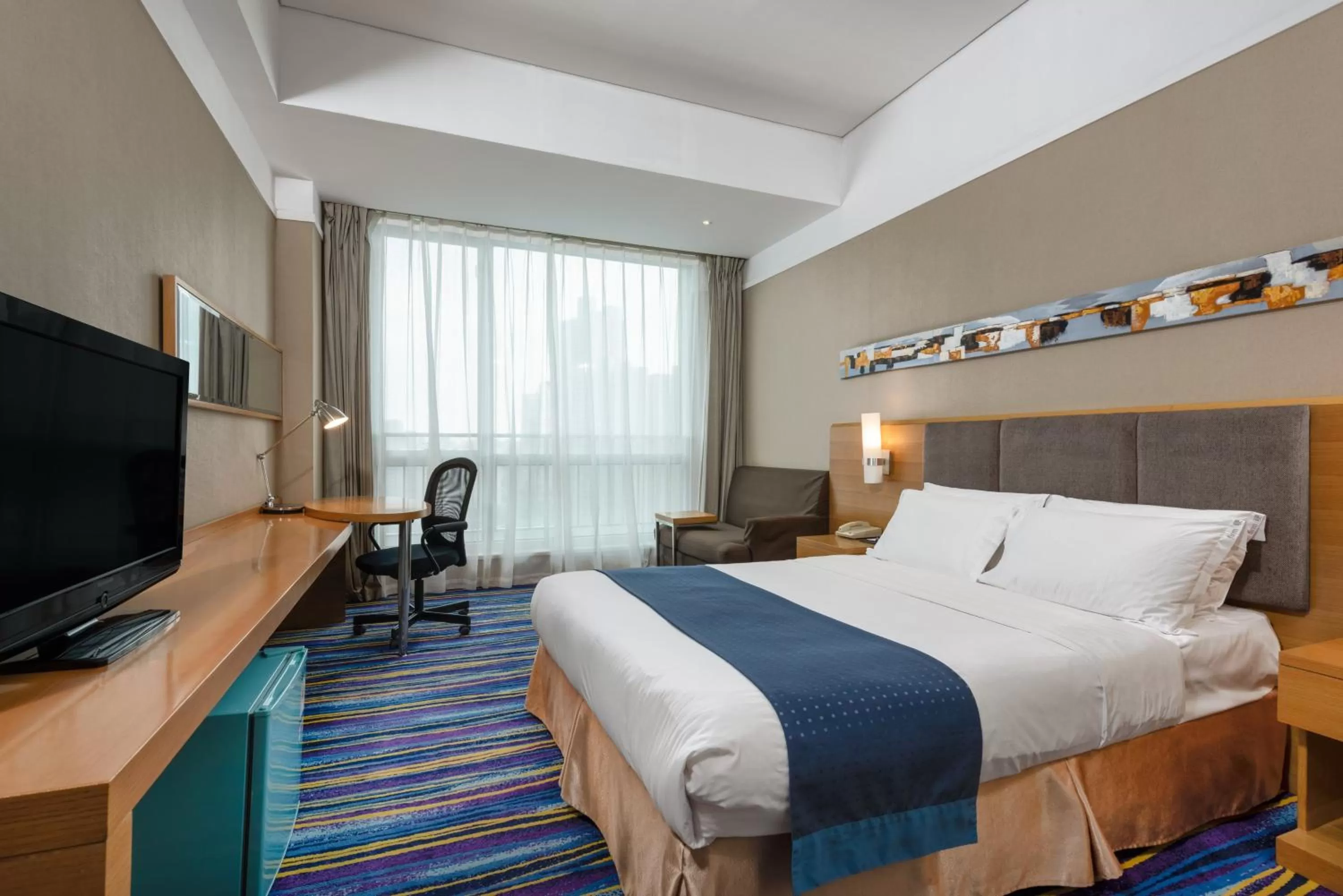 Photo of the whole room in Holiday Inn Express Tianjin Heping by IHG