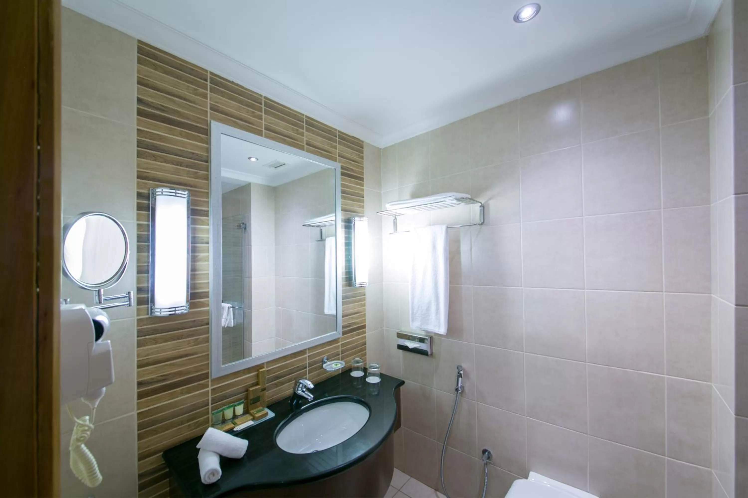 Shower in Copthorne Al Jahra Hotel & Resort