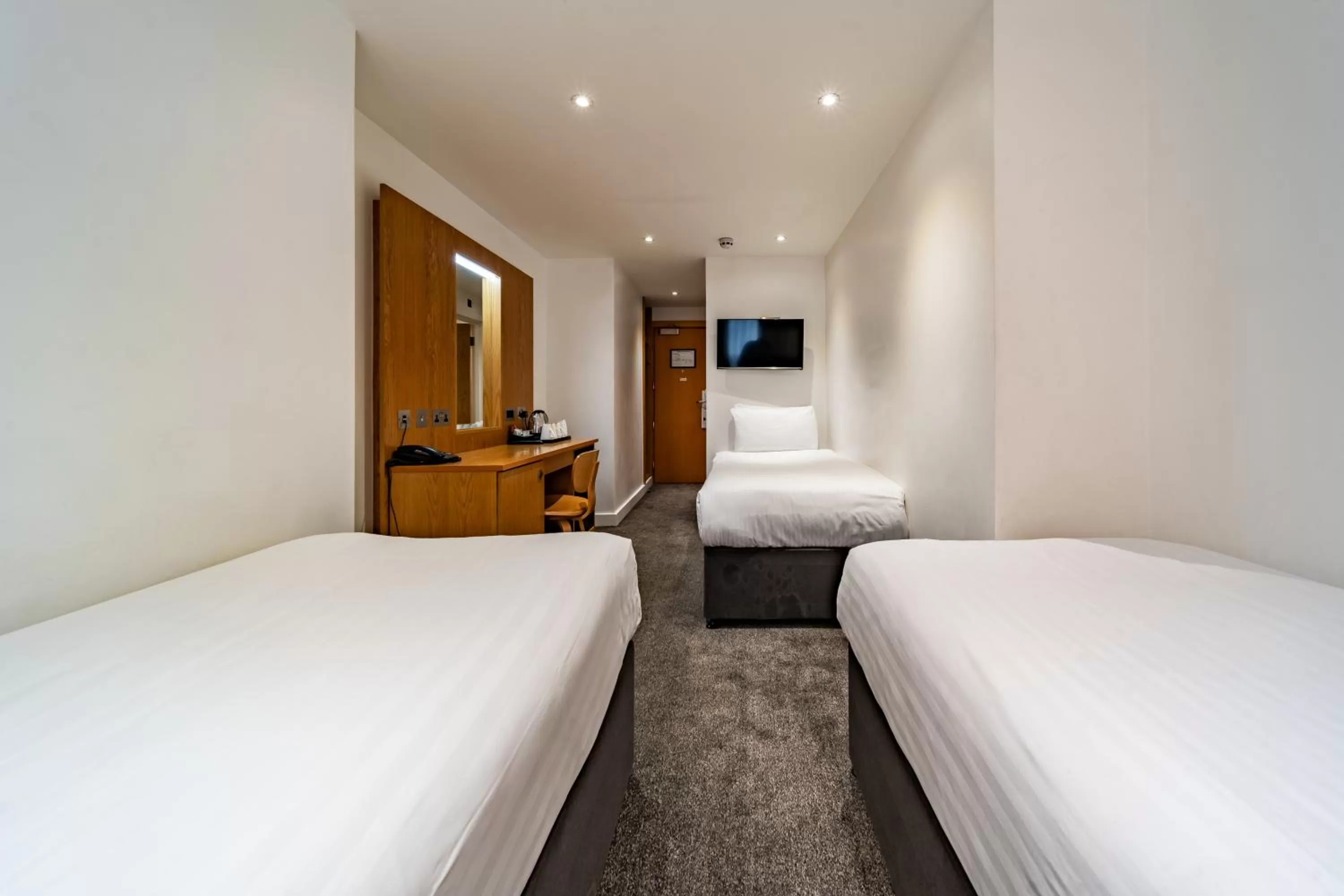 Bed in Central Park Hotel