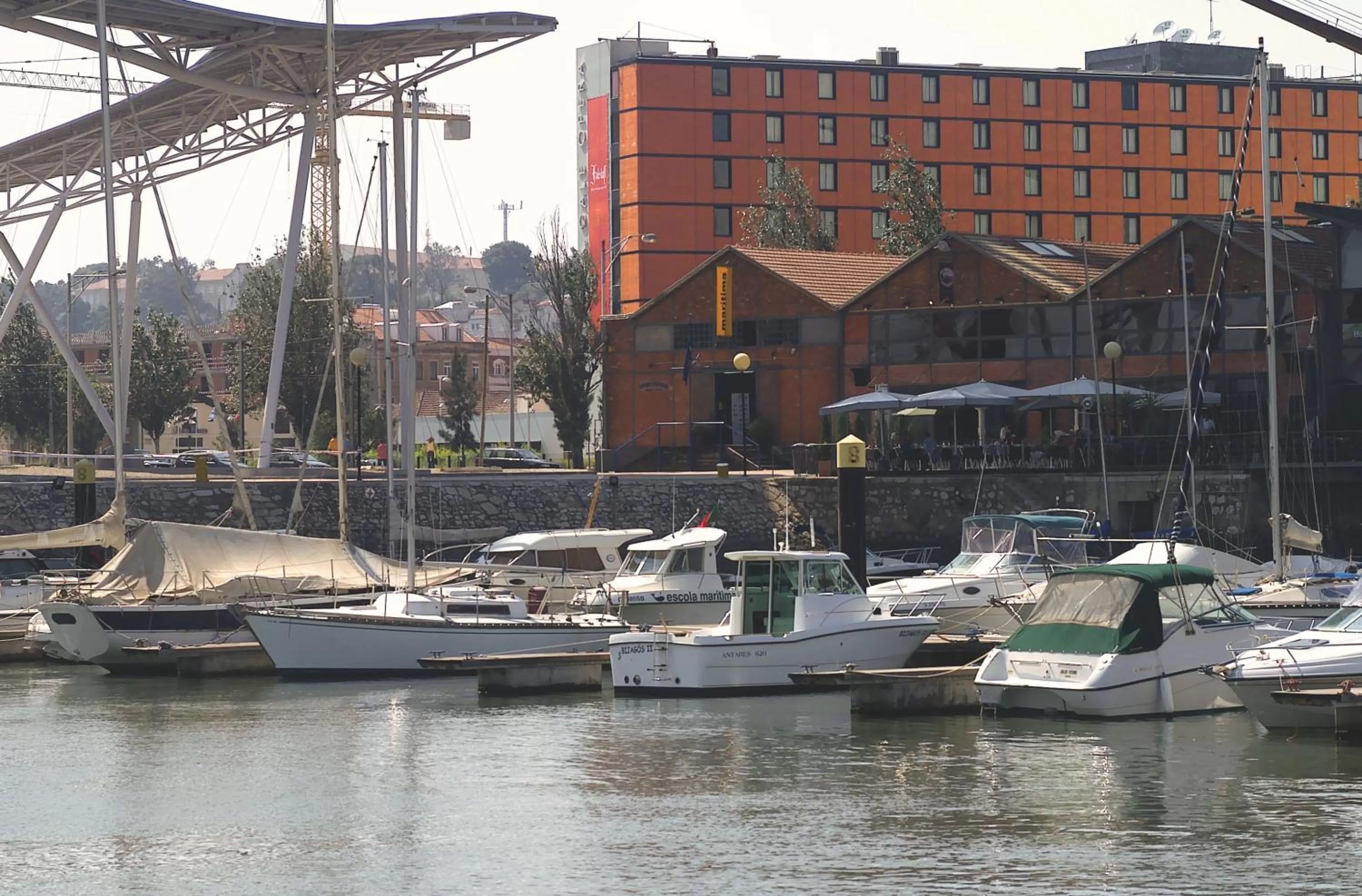 Property building in Vila Gale Opera