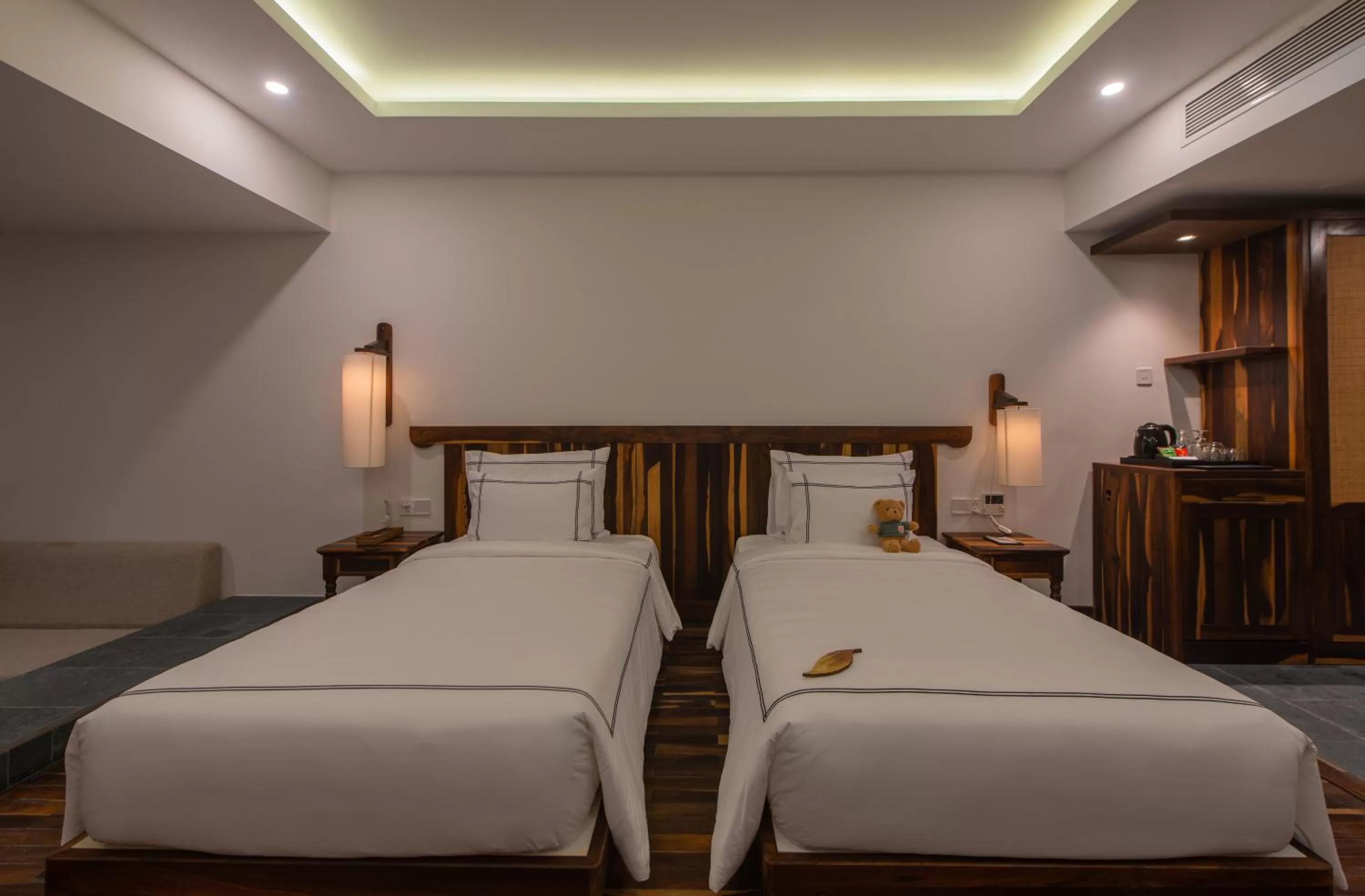 Bed in Alibu Resort Nha Trang