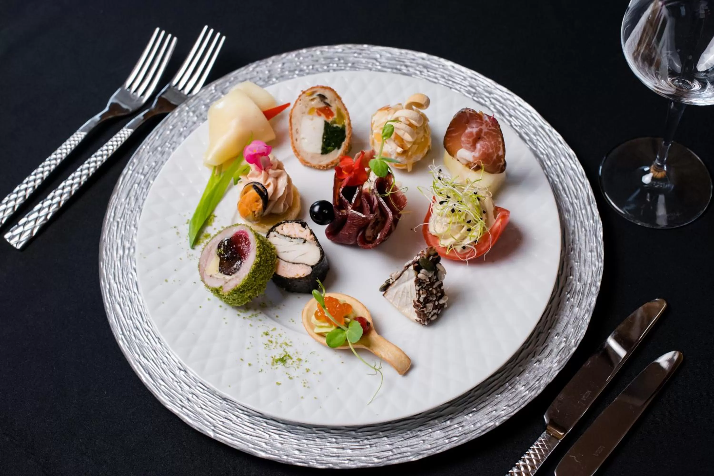 Restaurant/places to eat in Hotel Oxford By TimHotels