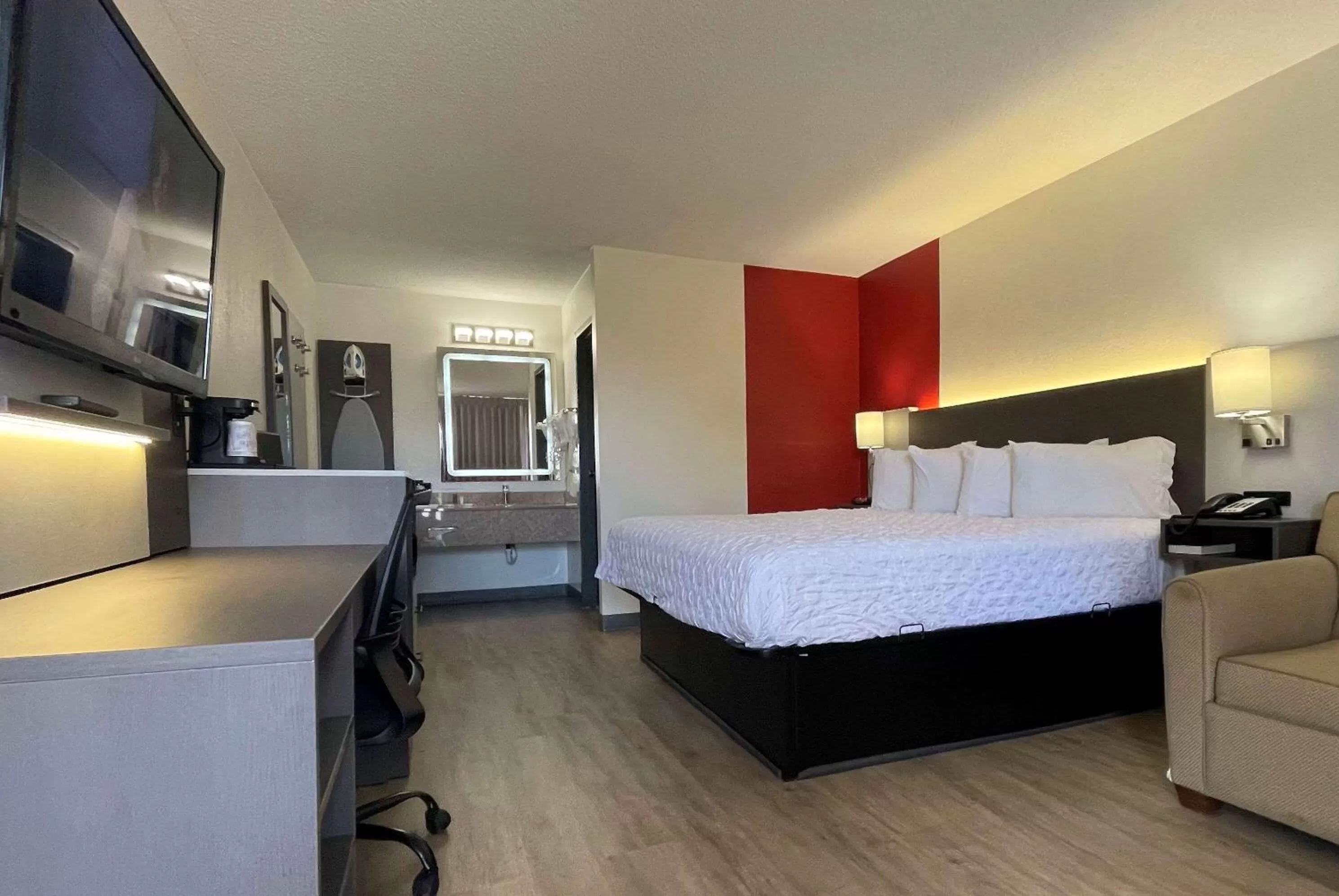 Photo of the whole room, Bed in Ramada by Wyndham Harrisonburg