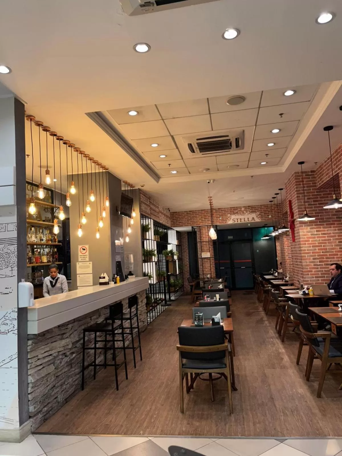 Restaurant/Places to Eat in Lindo Flat ao Lado do Aeroporto de Congonhas